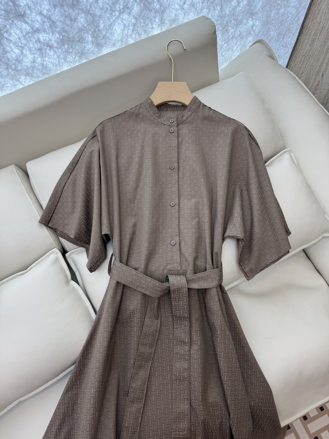 QGL004#新款连衣裙💕Hermes H家 爱马仕 H字母暗纹 短款宽松款连衣裙 黑色 燕麦咖色 白色