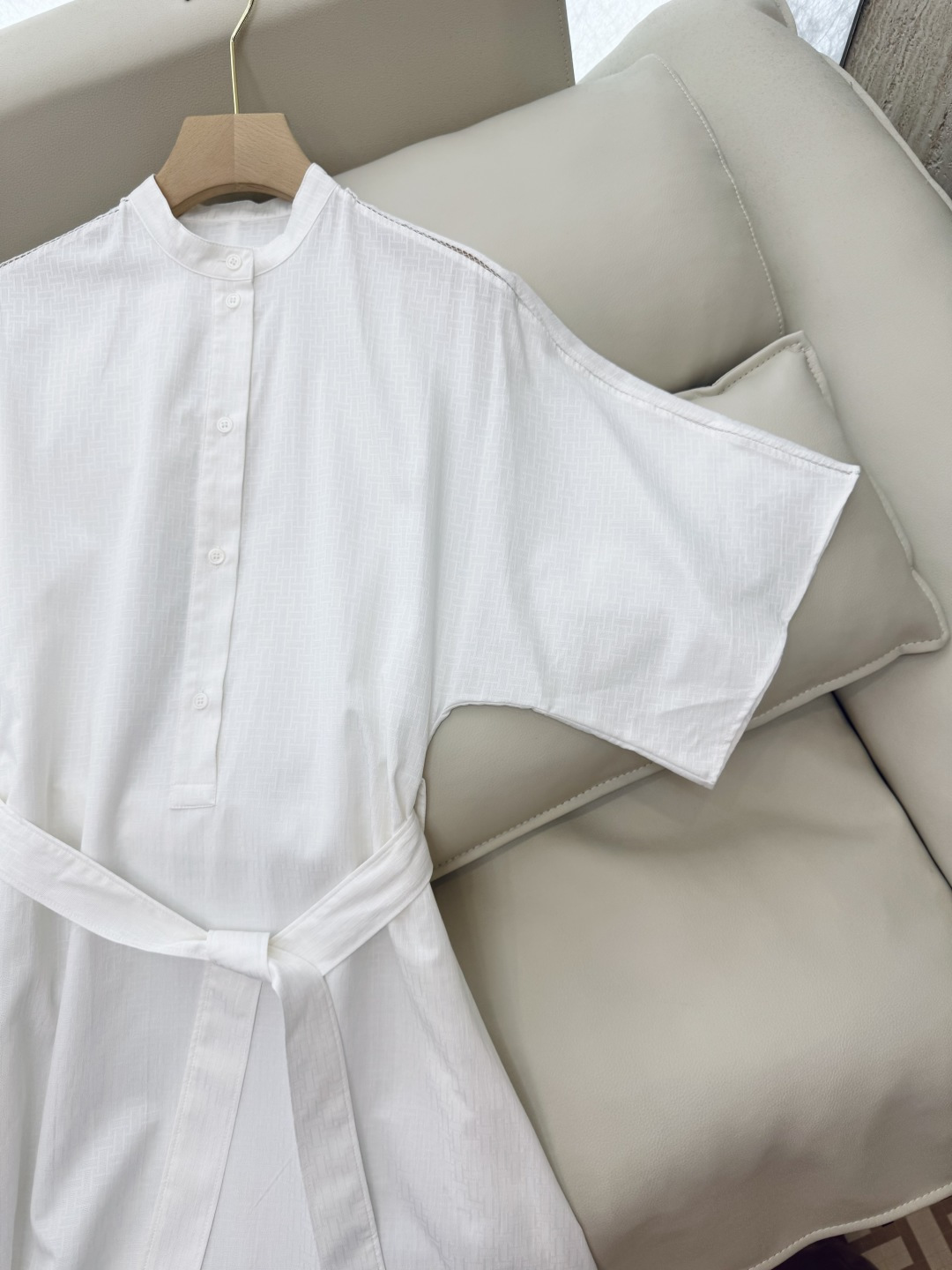 QGL004#新款连衣裙💕Hermes H家 爱马仕 H字母暗纹 短款宽松款连衣裙 黑色 燕麦咖色 白色