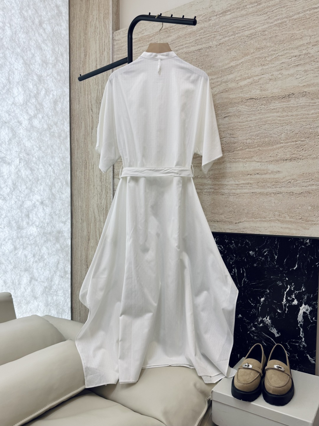 QGL004#新款连衣裙💕Hermes H家 爱马仕 H字母暗纹 短款宽松款连衣裙 黑色 燕麦咖色 白色