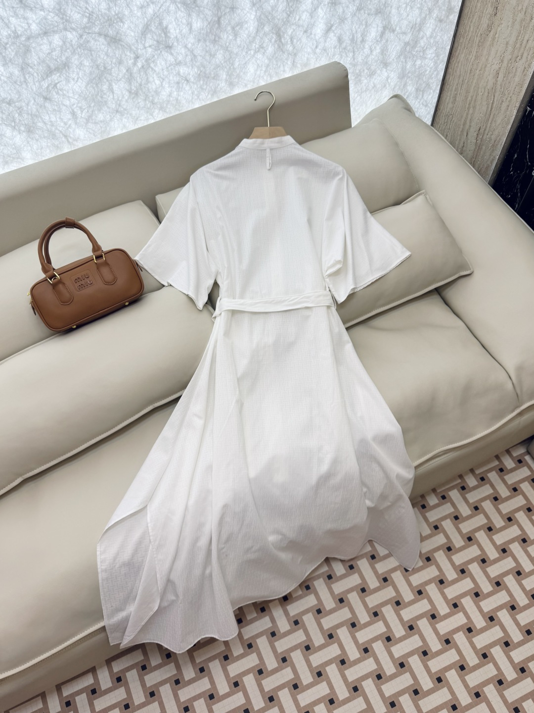 QGL004#新款连衣裙💕Hermes H家 爱马仕 H字母暗纹 短款宽松款连衣裙 黑色 燕麦咖色 白色