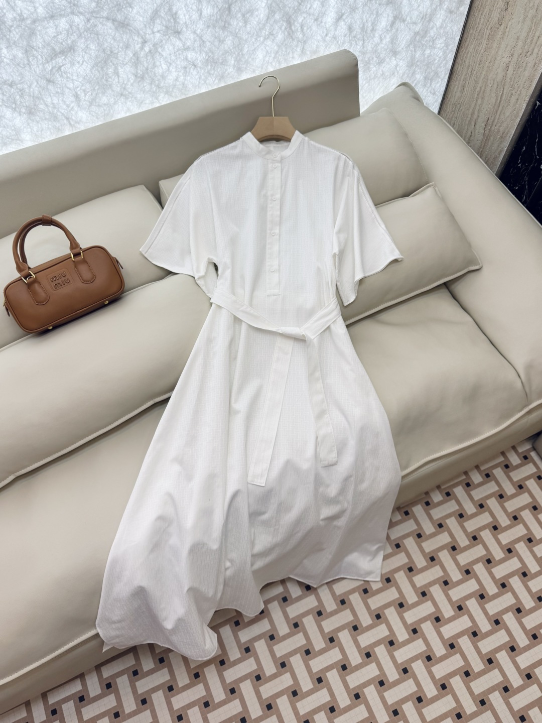 QGL004#新款连衣裙💕Hermes H家 爱马仕 H字母暗纹 短款宽松款连衣裙 黑色 燕麦咖色 白色