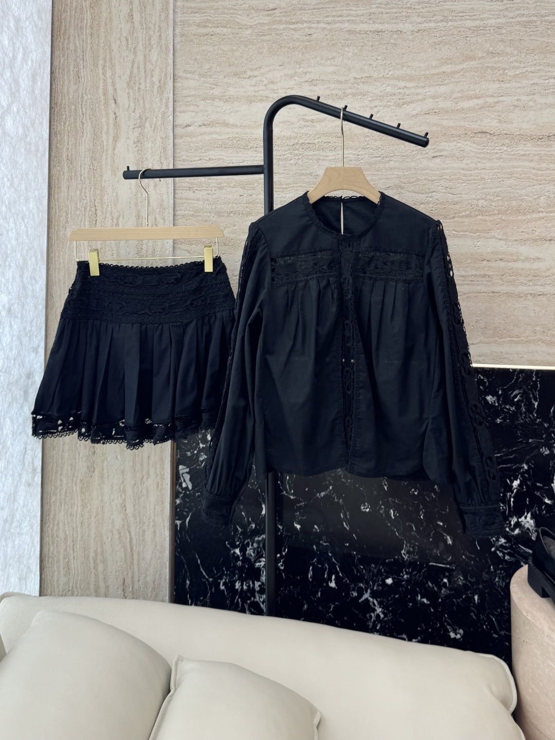 NO:319248,AX005# new suit zim… 55# linen hollow embroidery long-sleeved top shorts suit black white SML, shorts, alexander wang19860909AX005#新款套装 zim… 55#亚麻 镂空绣花 长袖上衣短裤套装 黑色 白色 SML,,shorts,alexander wang,Women's clothing