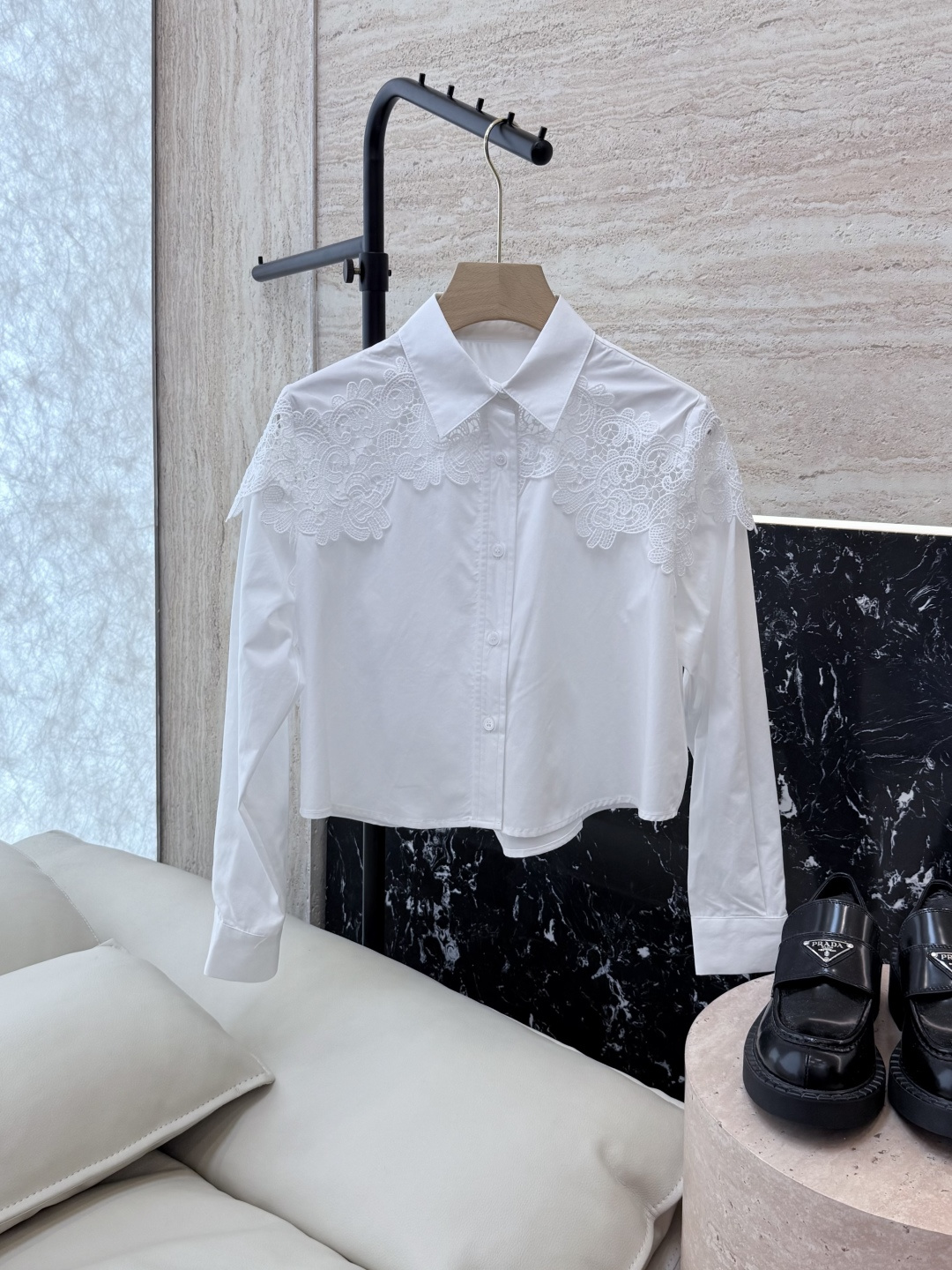 NO:658111,CY008# New shirt P ES style hollow lace long-sleeved shirt white SML,,shirts,alexander wang19860909CY008#新款衬衫P ES 风 镂空 蕾丝花边 长袖衬衫 白色 SML,,shirts,alexander wang,Women's clothing