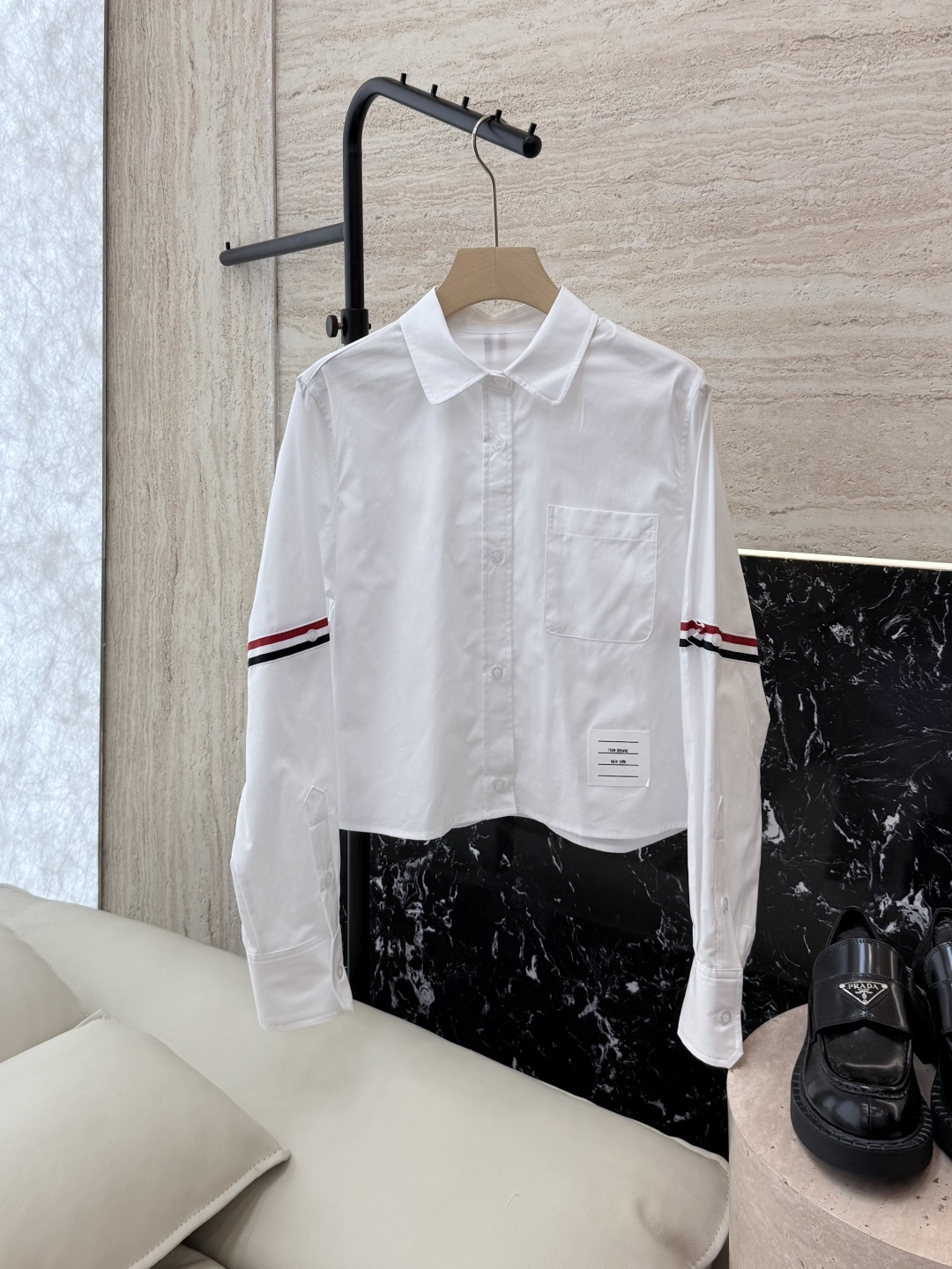NO:658073,CY021# new shirt P TB red and black stripes minimalist style long-sleeved shirt white blue pink SML,,shirts, 19860909CY021#新款衬衫P TB 红黑杠 极简风 长袖衬衫 白色 蓝色 粉色 SML,,shirts, ,Women's clothing