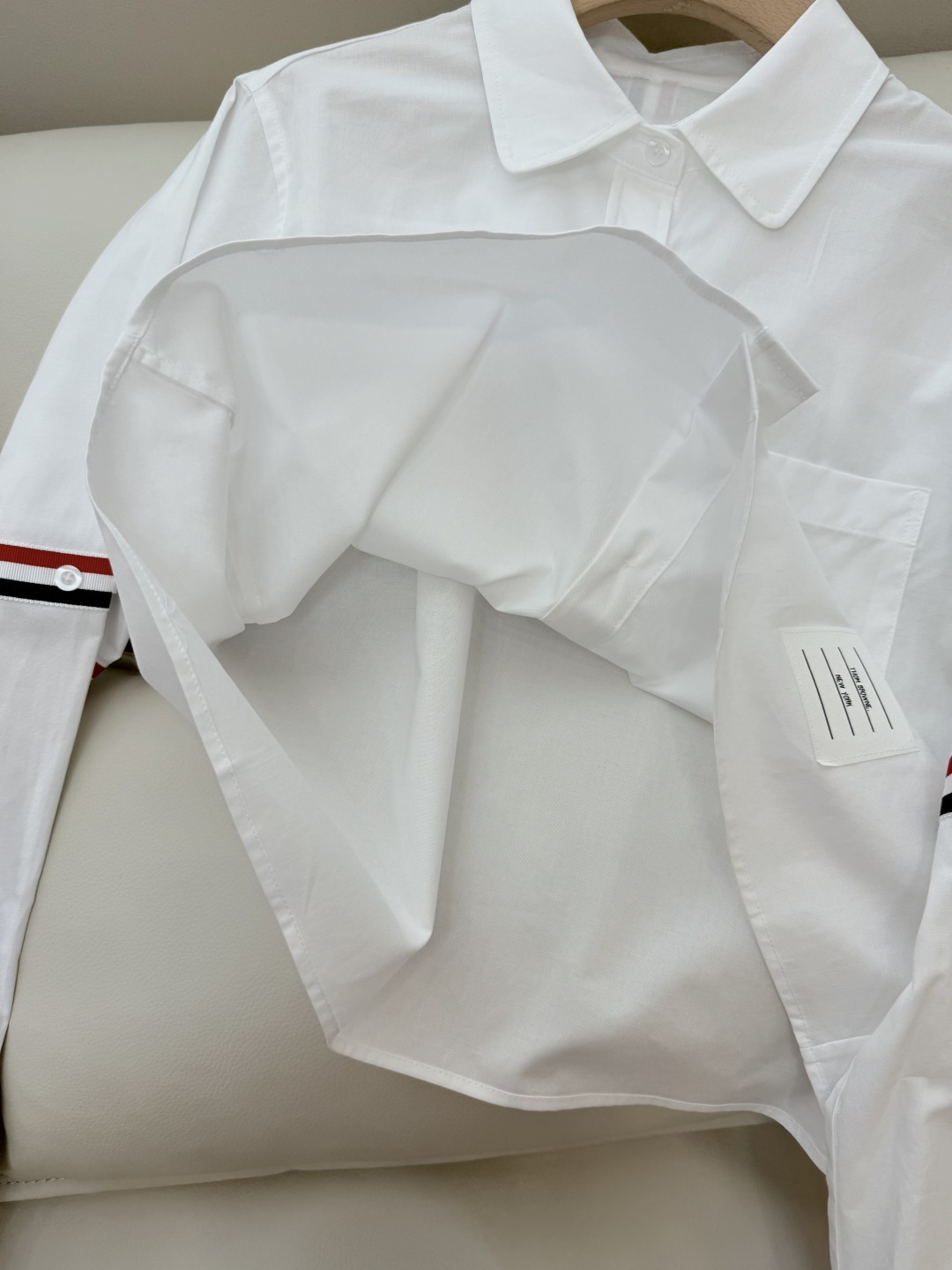 CY021#新款衬衫。TB 红黑杠 极简风 长袖衬衫 白色 蓝色 粉色 SML