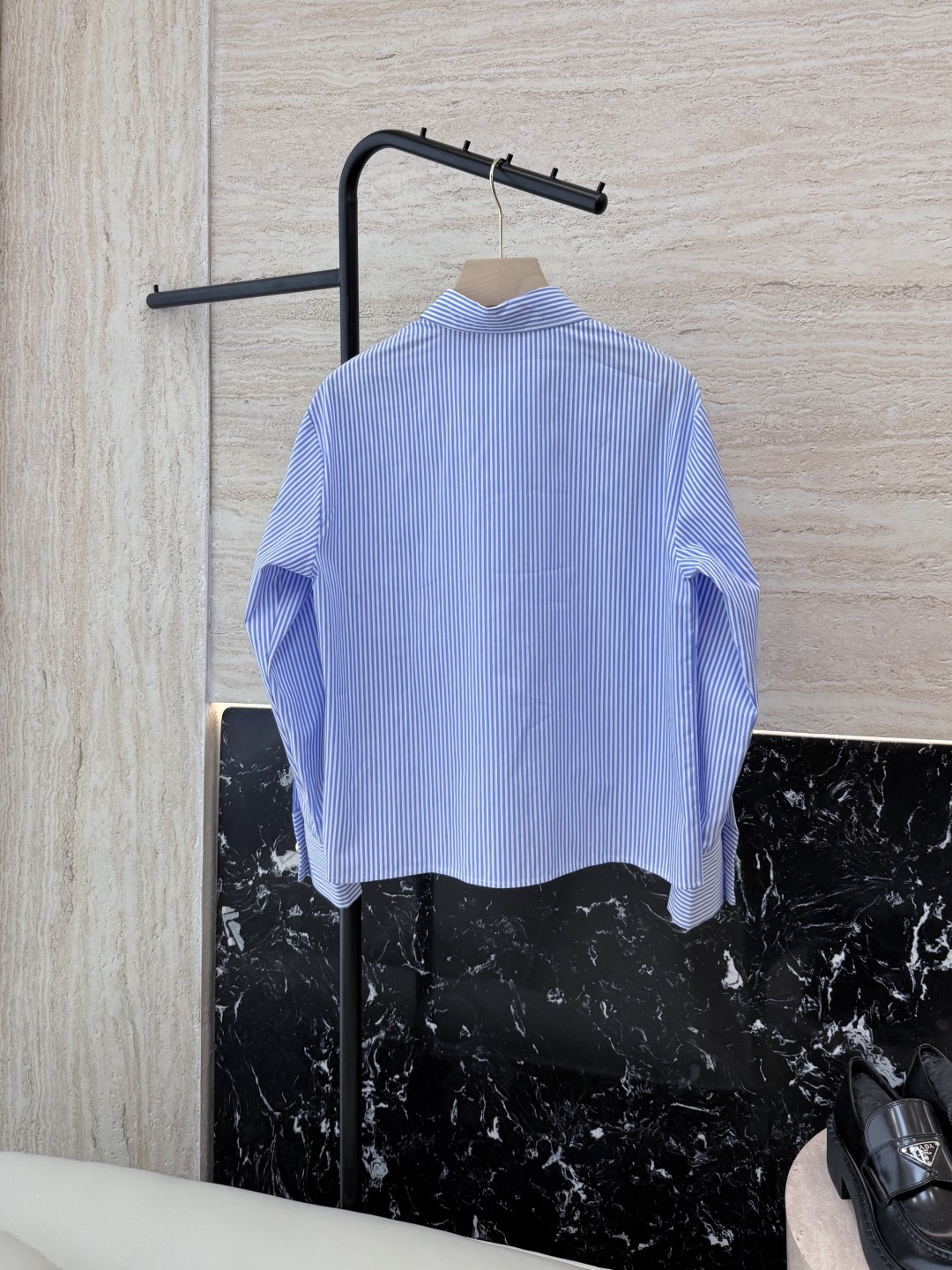 CY013#新款衬衫。PR 字母印花 金色扣 长袖衬衫 蓝色条纹 SML