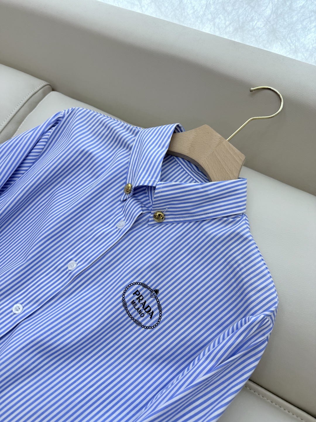 CY013#新款衬衫。PR 字母印花 金色扣 长袖衬衫 蓝色条纹 SML
