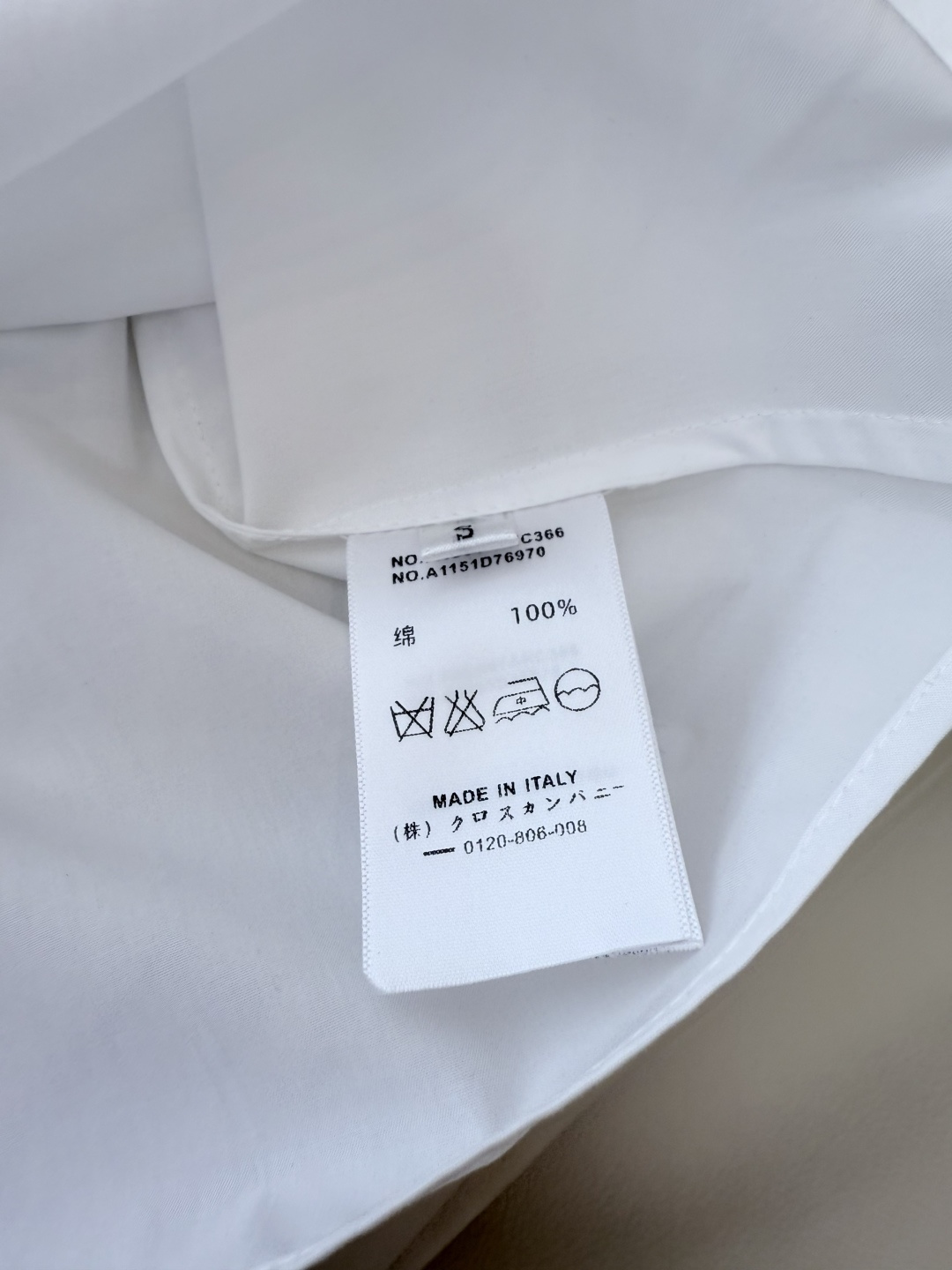 CY017#新款衬衫。TB 红黑杠 小狗绣花 配领结 短袖衬衫 白色 SML