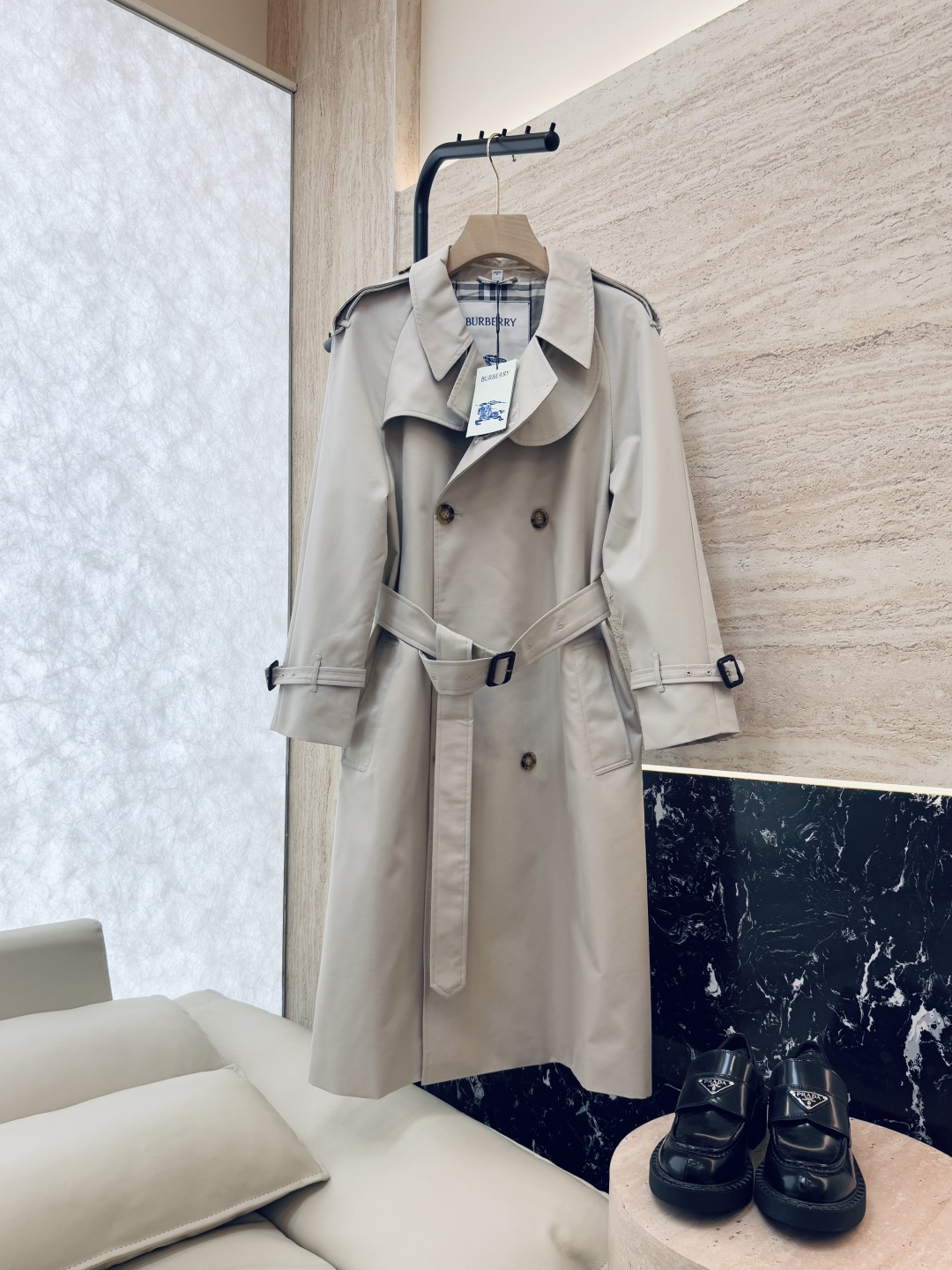 NO:439040,LF006# new windbreaker Bur Burberry Double-breasted latest style long windbreaker khaki grey SMLXL, burberry, burberry, alexander wang19860909LF006#新款风衣 Bur 巴宝莉 双排扣最新款 长款风衣 卡其色 石灰色SMLXL,,burberry,burberry,alexander wang,Women's clothing