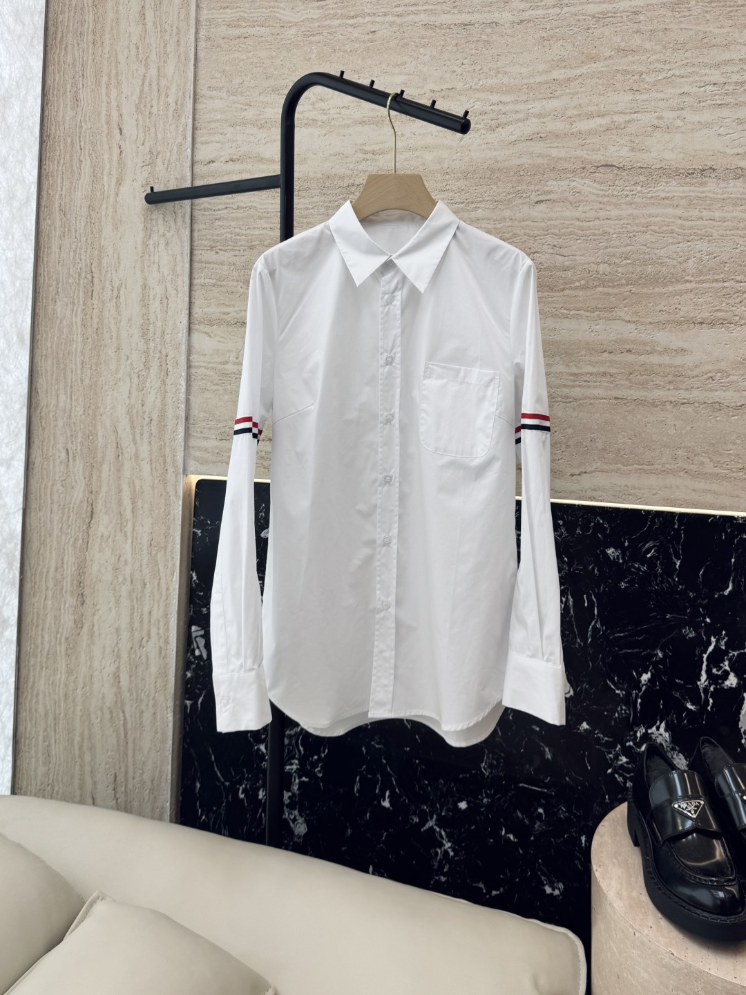 NO:658022,CY032# new shirt TB red and black stripes minimalist style long-sleeved shirt blue and white SML,,shirts,alexander wang19860909CY032#新款衬衫 TB 红黑白杠 极简风 长袖衬衫 蓝色白色 SML,,shirts,alexander wang,Women's clothing