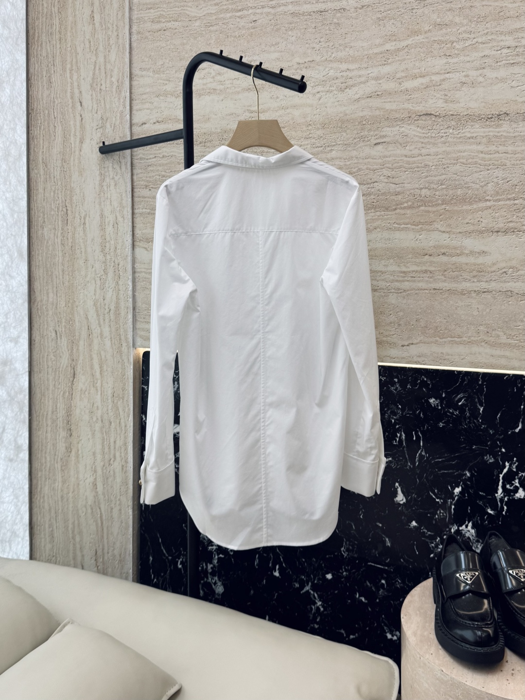 CY030#新款衬衫。Dior 小蜜蜂刺绣CD 金扣 长袖衬衫 白色 SML