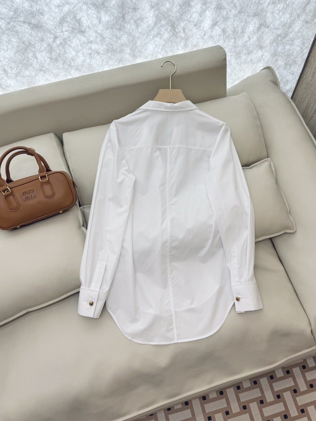 CY030#新款衬衫。Dior 小蜜蜂刺绣CD 金扣 长袖衬衫 白色 SML