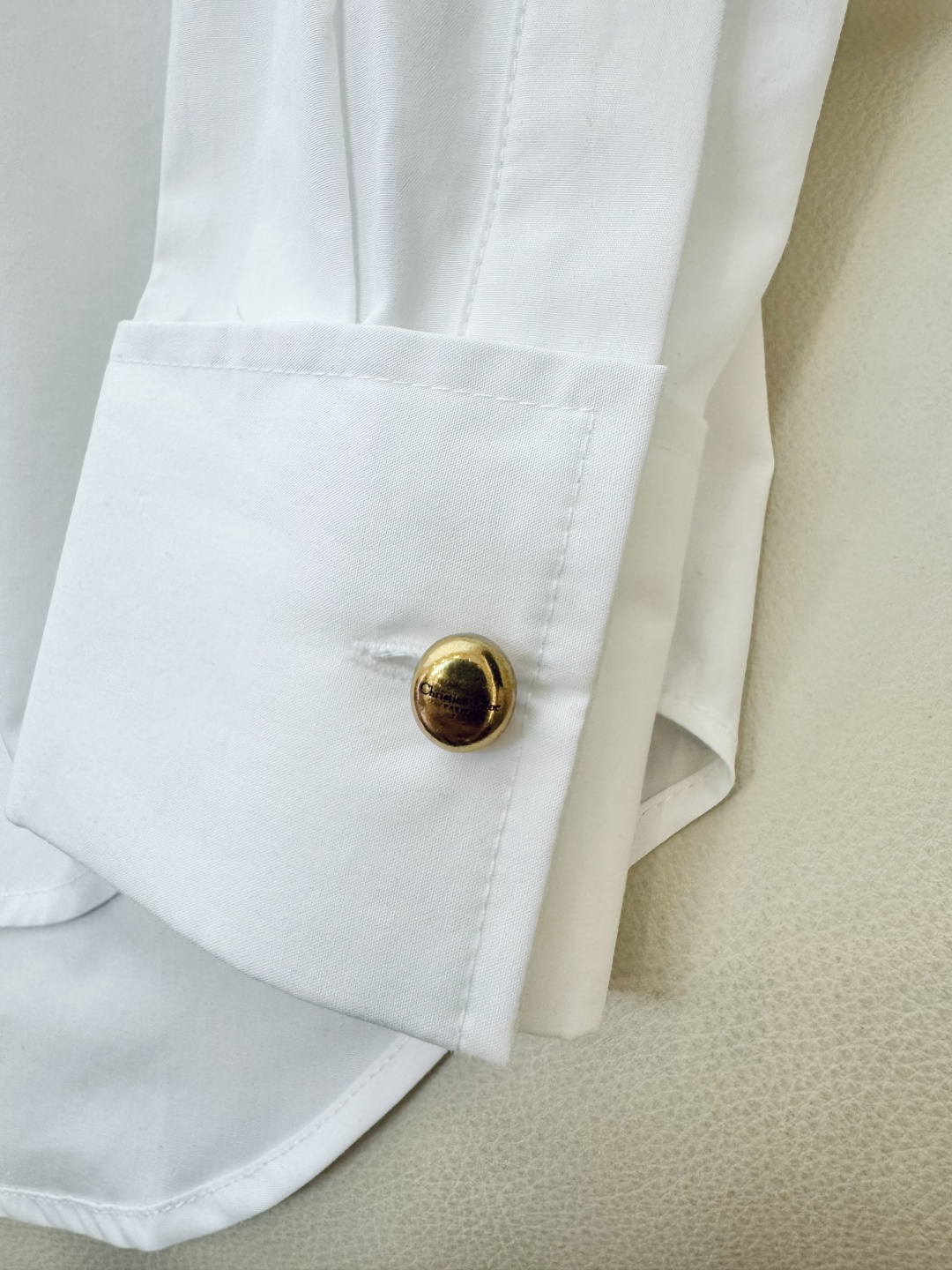 CY030#新款衬衫。Dior 小蜜蜂刺绣CD 金扣 长袖衬衫 白色 SML