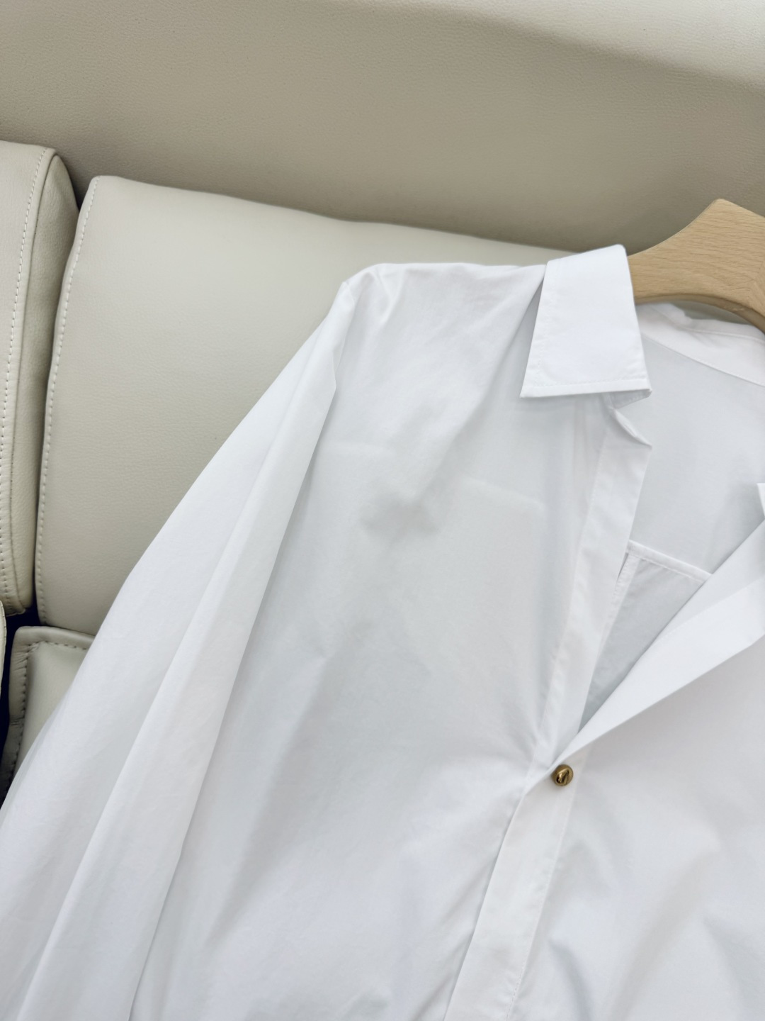 CY030#新款衬衫。Dior 小蜜蜂刺绣CD 金扣 长袖衬衫 白色 SML