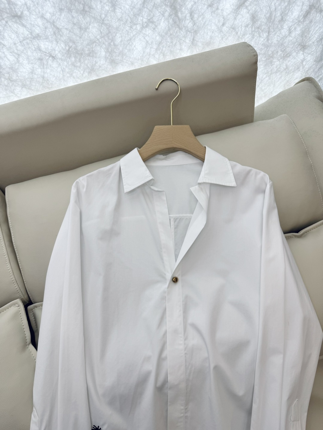 CY030#新款衬衫。Dior 小蜜蜂刺绣CD 金扣 长袖衬衫 白色 SML