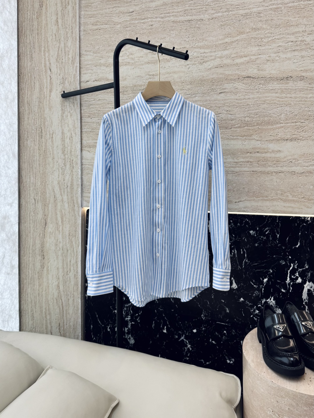 NO:658061,CY028# new shirt P POLO LR minimalist style striped embroidery long-sleeved shirt blue yellow SML,,shirts,alexander wang19860909CY028#新款衬衫P POLO LR 极简风 条纹刺绣 长袖衬衫 蓝色 黄色 SML,,shirts,alexander wang,Women's clothing