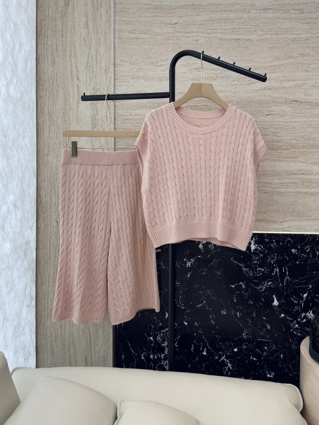 NO:319256,FG003# new suit BC cotton bead yarn short-sleeved knitted mid-trousers suit Pink white SML, T-shirt,alexander wang19860909FG003#新款套装 BC 棉 珠片纱 短袖针织中裤 套装 粉色 白色 SML,,T-shirt,alexander wang,Women's clothing