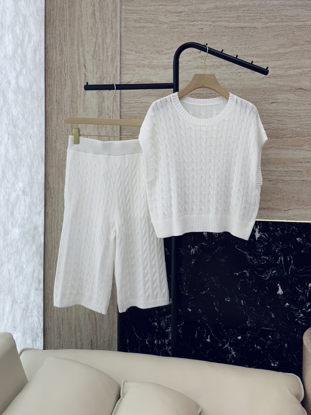 NO:319249,FG003# new suit BC cotton bead yarn short-sleeved knitted mid-trousers suit Pink white SML, T-shirt,alexander wang19860909FG003#新款套装 BC 棉 珠片纱 短袖针织中裤 套装 粉色 白色 SML,,T-shirt,alexander wang,Women's clothing