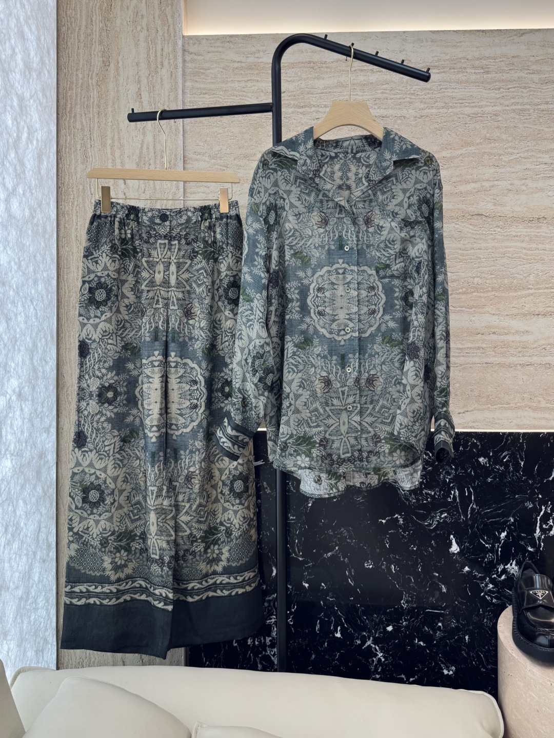 NO:326791,LM004# new suit ramie print positioning print Oriental aesthetic long-sleeved shirt and trousers suit SML,,shirts,alexander wang19860909LM004#新款套装 苎麻印花 定位印花 东方美学 长袖衬衫长裤套装 SML,,shirts,alexander wang,Women's clothing