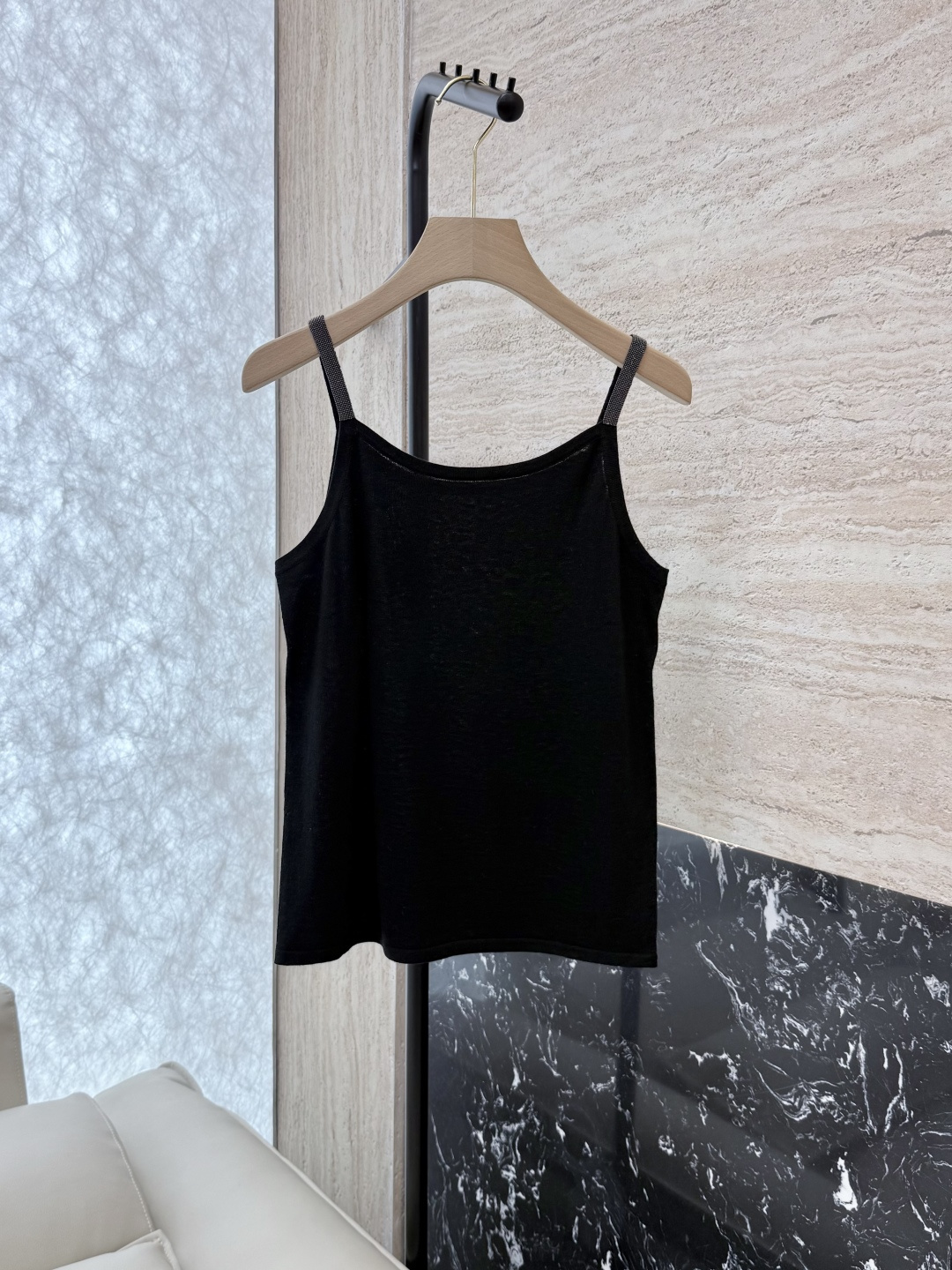 NO:319275,250009# new knitted sweater BC wool chain suspender sweater apricot black white SML,,alexander wang19860909250009#新款针织衫 BC 羊毛 链条吊带 针织衫 杏色 黑色 白色 SML,,alexander wang,Women's clothing