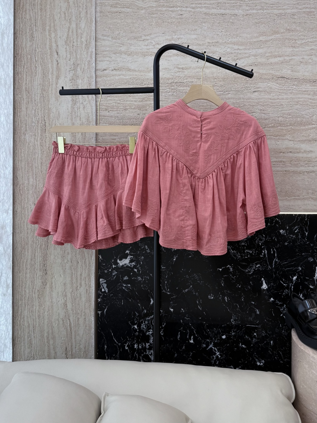 NO:319236,AX005# new suit zim… Linen Ruffled embroidered top shorts suit Watermelon red SML, shorts, alexander wang19860909AX005#新款套装 zim… 亚麻 荷叶边绣花上衣短裤套装 西瓜红 SML,,shorts,alexander wang,Women's clothing