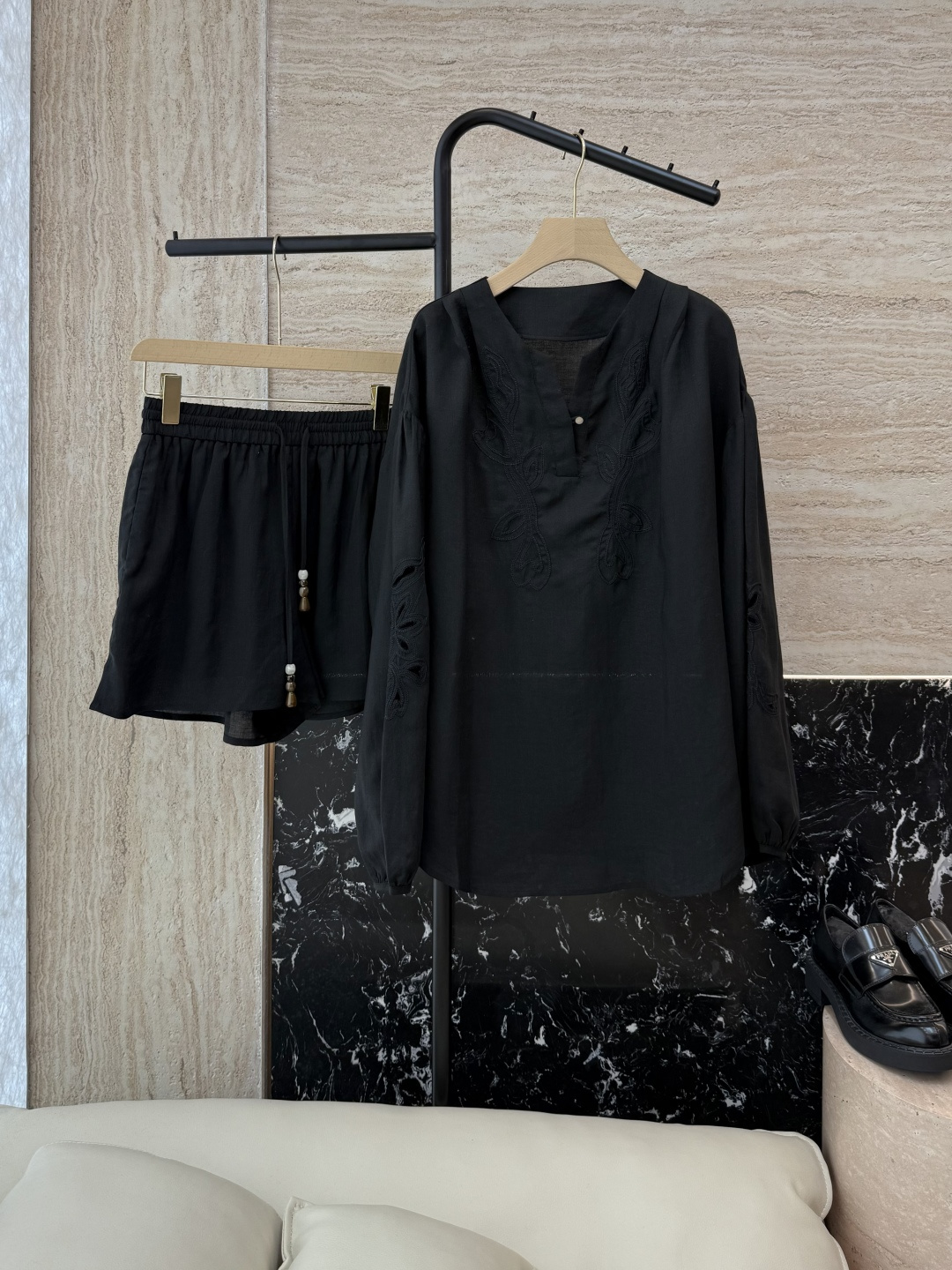 NO:319233,AX006# new suit zim… linen hollow embroidery long-sleeved top shorts suit black SML, shorts, alexander wang19860909AX006#新款套装 zim… 亚麻镂空绣花 长袖上衣短裤套装 黑色 SML,,shorts,alexander wang,Women's clothing