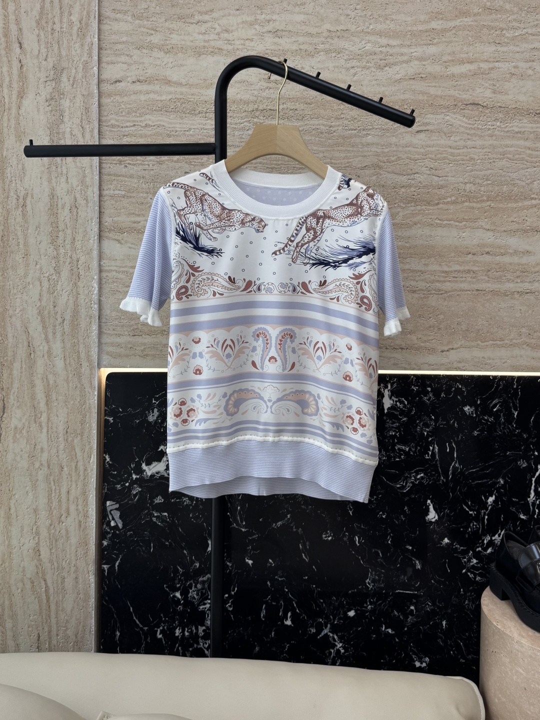 NO:319234,H32522# new knitted sweater H home silk knitted fabric short sleeve knitted sweater two colors SMLXLXXL, T-shirt, real silk, alexander wang19860909H32522#新款针织衫 H家 真丝 针织面料 短袖 针织衫 两色 SMLXLXXL,,T-shirt,real silk,alexander wang,Women's clothing