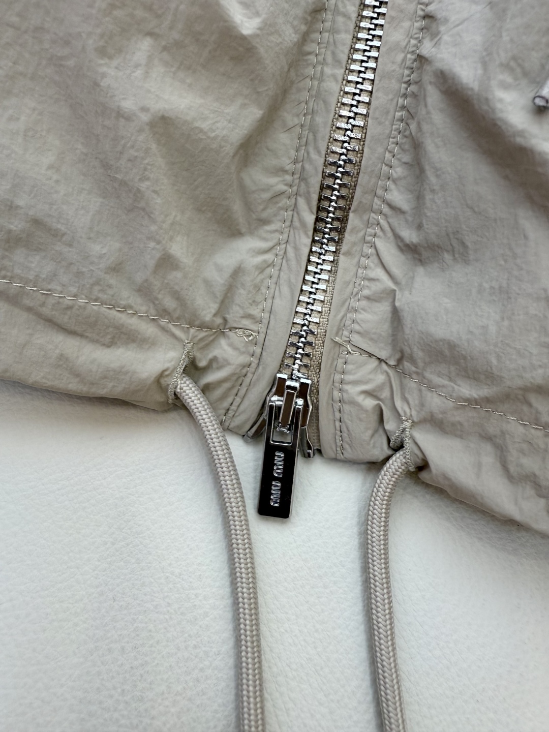 LF013#新款外套。
miu家 短款防晒长袖外套 三色 SML