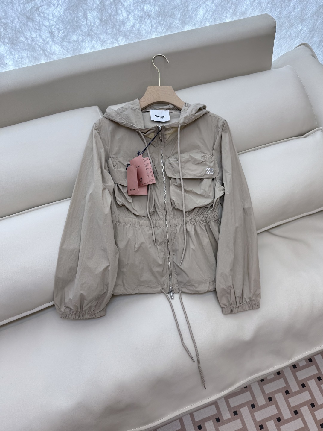 LF013#新款外套。
miu家 短款防晒长袖外套 三色 SML