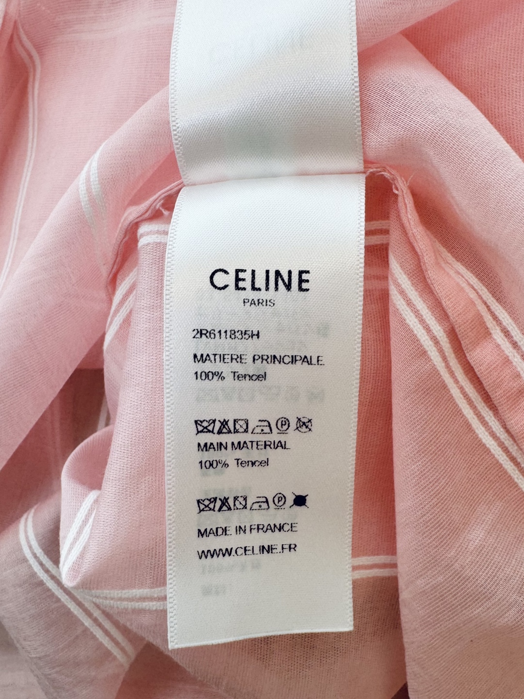 CY033#新款衬衫。
celine 天丝棉 透明材质 条纹格子 长袖宽松 防晒衬衫 粉色 绿色 SML