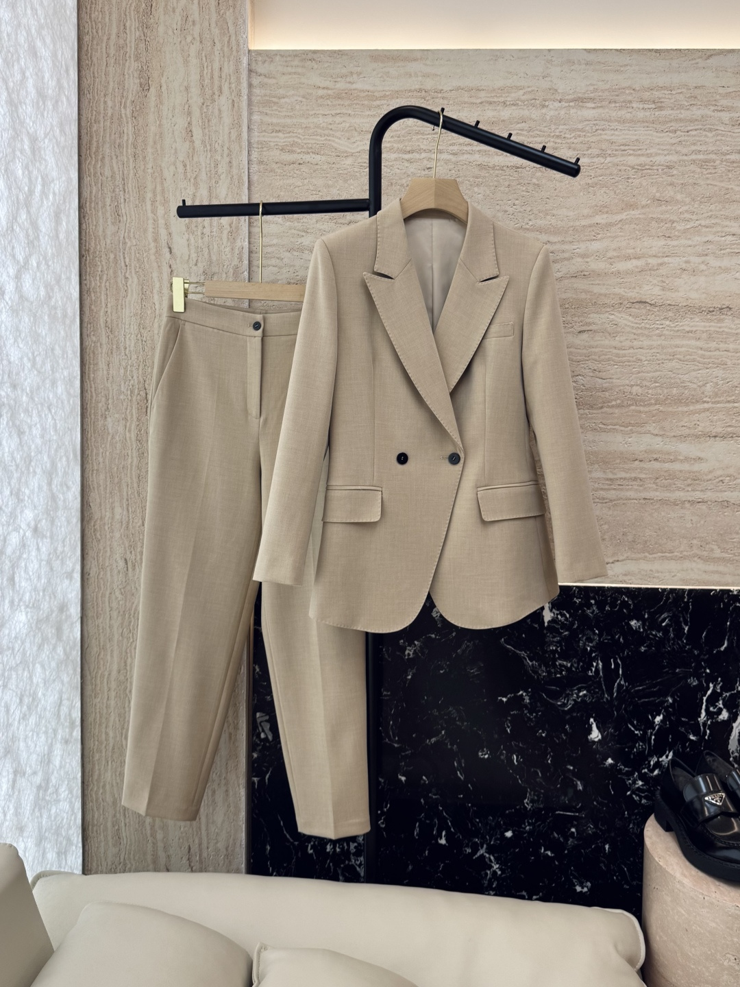 NO:440778,LM012# new suit, two-button, long-sleeved suit jacket and trousers suit, brown, oatmeal, SMLXL,, jackets & coats, business suit, alexander wang19860909LM012#新款套装 两粒扣 长袖西装外套长裤套装 咖色 燕麦燕麦色 SMLXL,,jackets & coats,business suit,alexander wang,Women's clothing