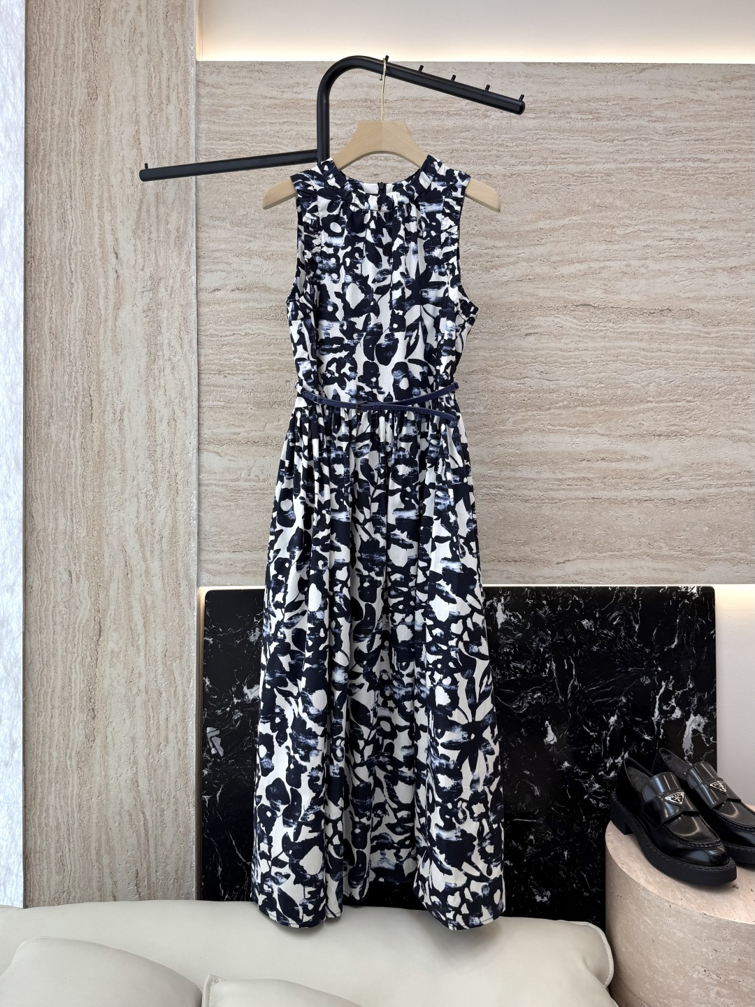 NO:418015,BS725# new dress max original single quality cotton belt sleeveless printed dress 36/38/40/42,,skirts,alexander wang19860909BS725#新款连衣裙 max 原单品质 棉 配腰带 无袖 印花连衣裙 36/38/40/42,,skirts,alexander wang,Women's clothing