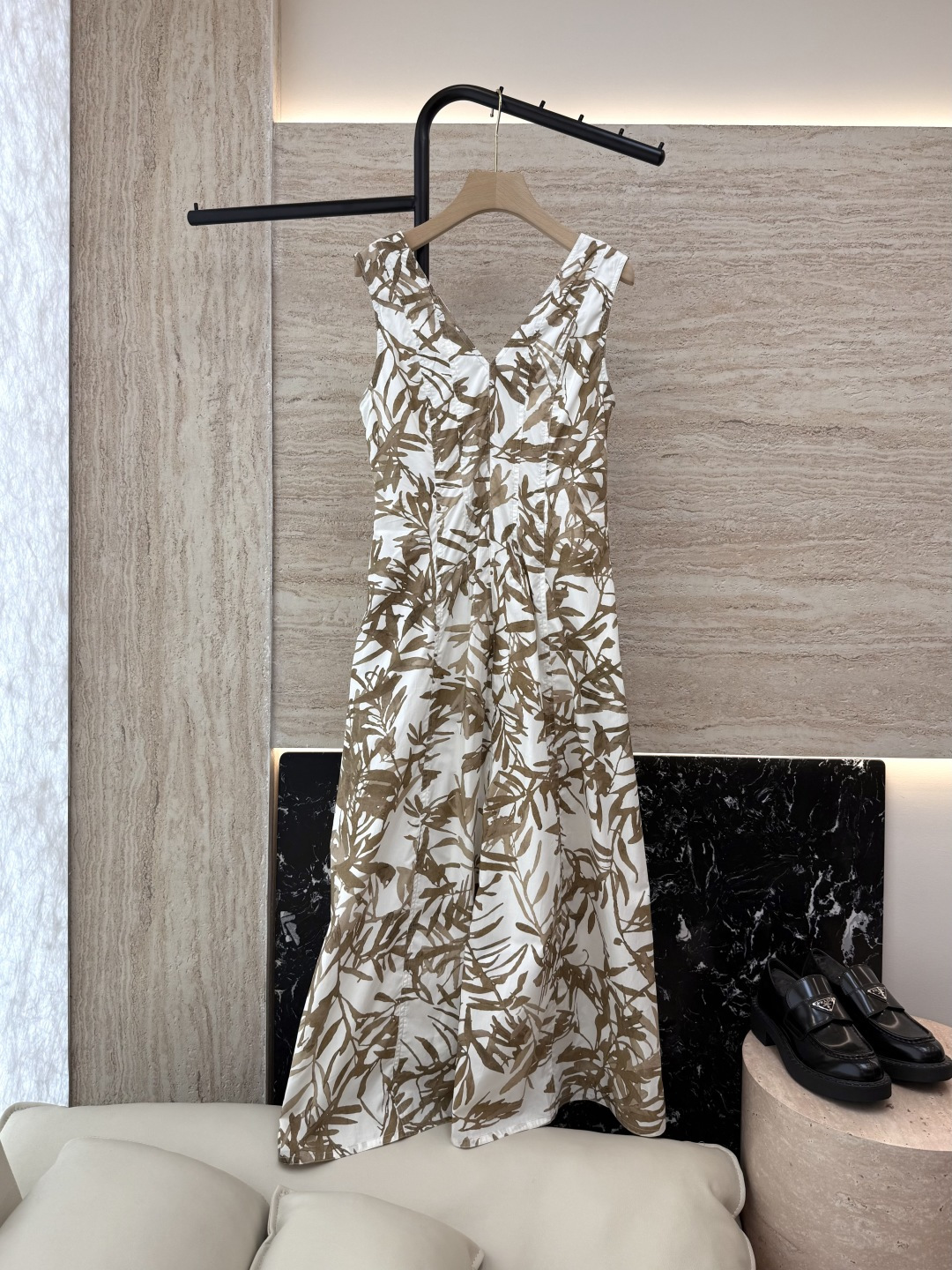 NO:423226,JC061# new dress BC V-neck sleeveless cotton printed slim dress 36/38/40/42,,skirts,alexander wang19860909JC061#新款连衣裙 BC V领无袖 棉布印花修身连衣裙 36/38/40/42,,skirts,alexander wang,Women's clothing