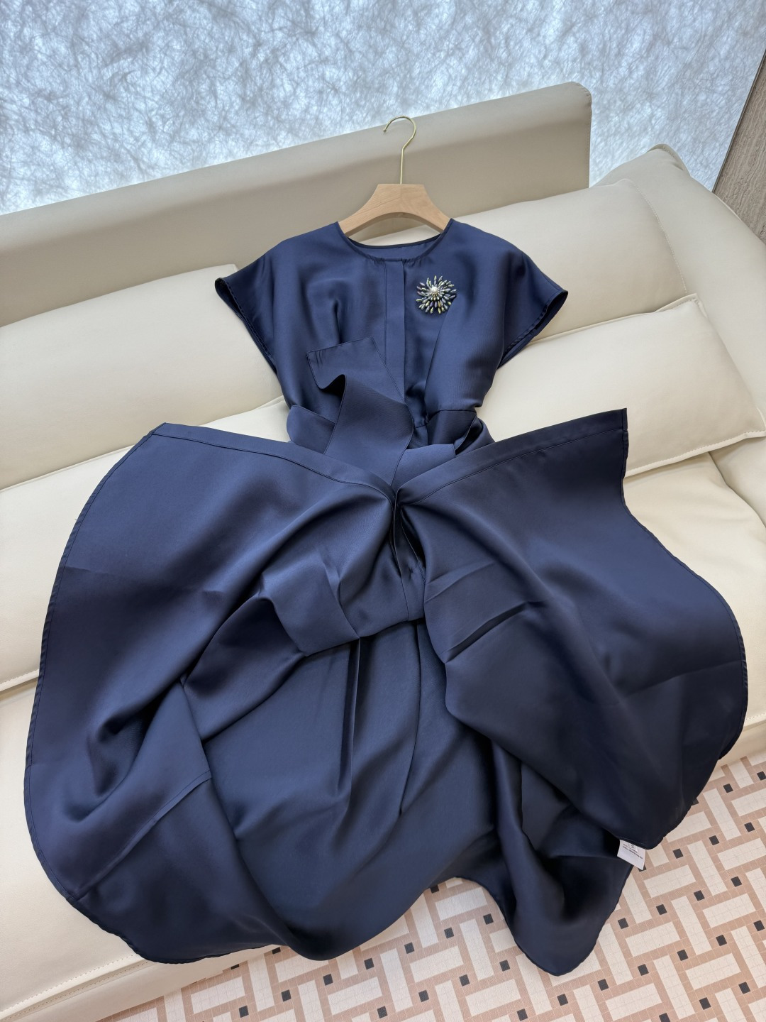 XF034#新款连衣裙💕配胸针 短袖 显瘦收腰短袖连衣裙 蓝色 SMLXLXXL