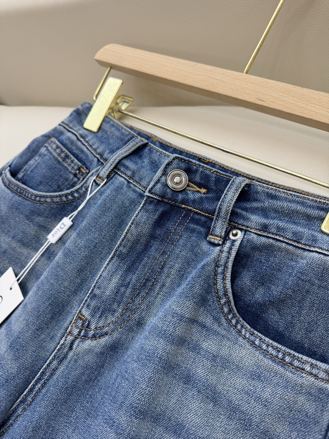 CX080#新款牛仔裤。
Dior 字母印花 牛仔棉显瘦牛仔裤 26-30码
