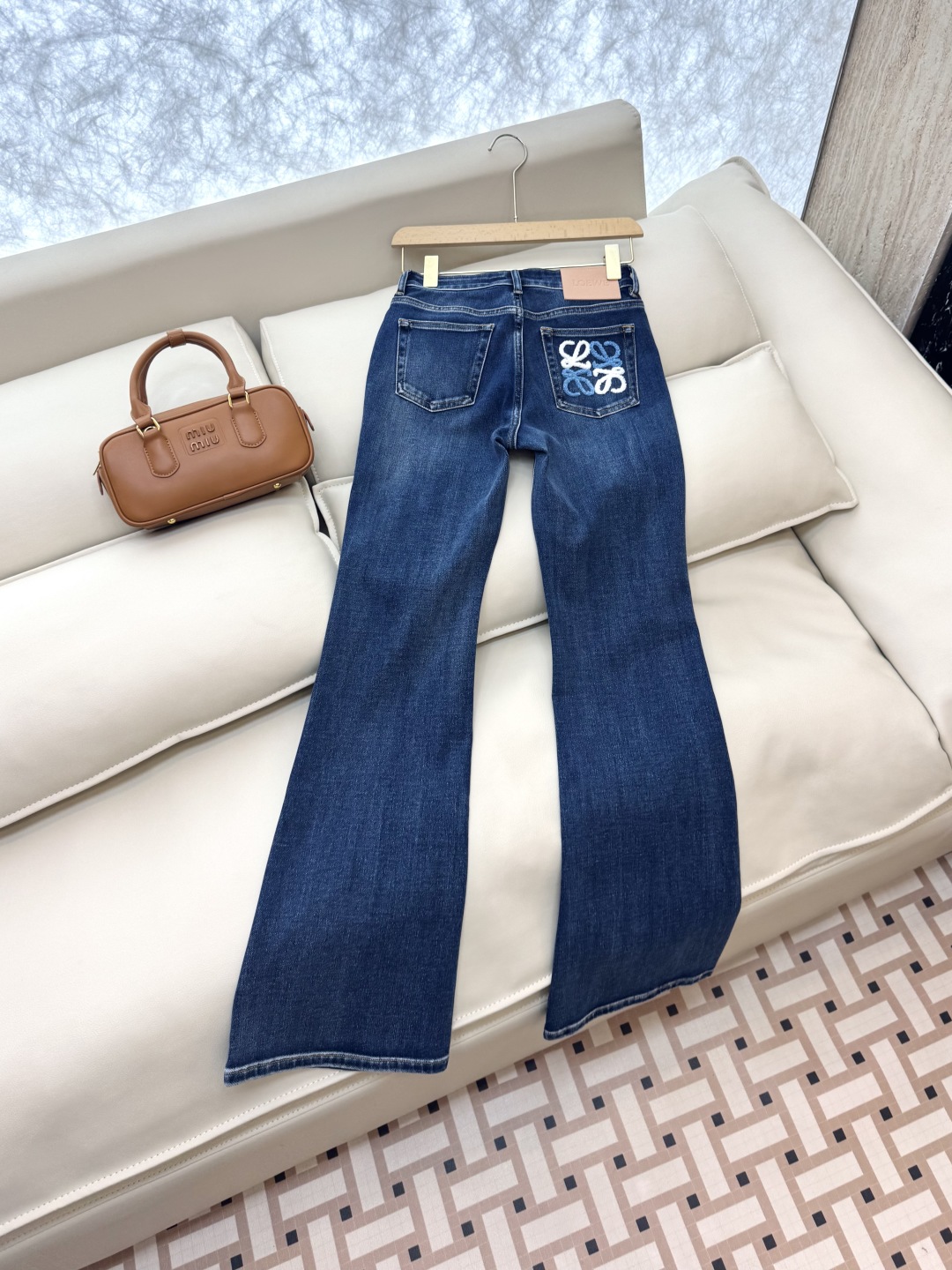 CX078#新款牛仔裤。
Loewe 绣花logo 牛仔棉显瘦牛仔裤 26-30码