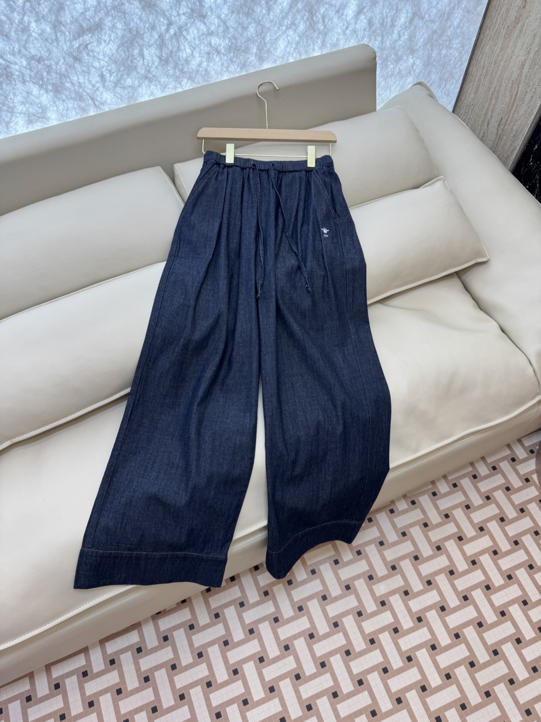 CX074#新款套装。
Dior 牛仔棉背心➕长裤套装 蓝色 SML