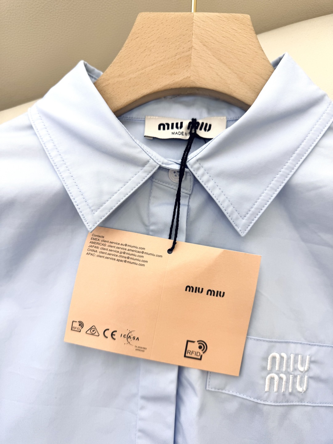 CX069#新款衬衫。
Miu 家 长袖字母绣花衬衫 蓝色 白色 SML