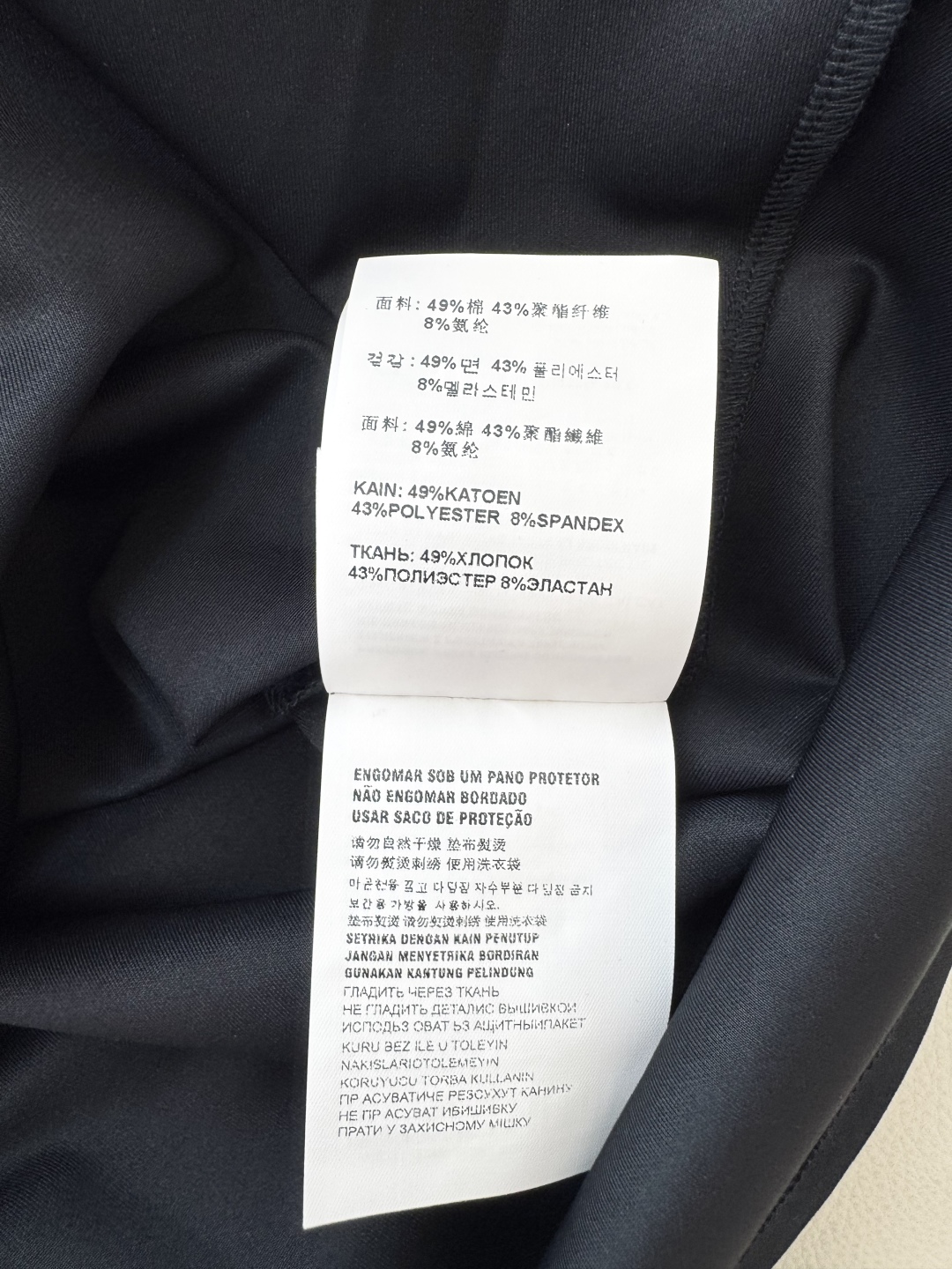 CX068#新款连衣裙。
PR 三角标 设计短袖休闲连衣裙 黑色 白色 SML