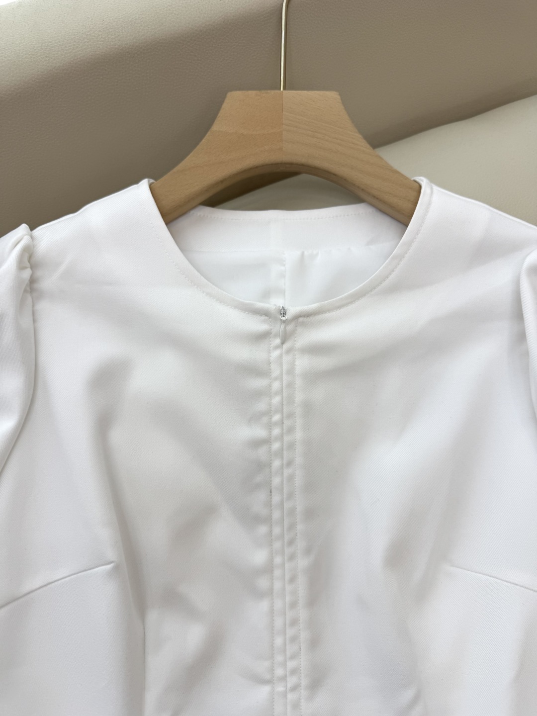 ZY016#新款连衣裙。
Dior 超修身长裙 短袖连衣裙 黑色 白色 SML