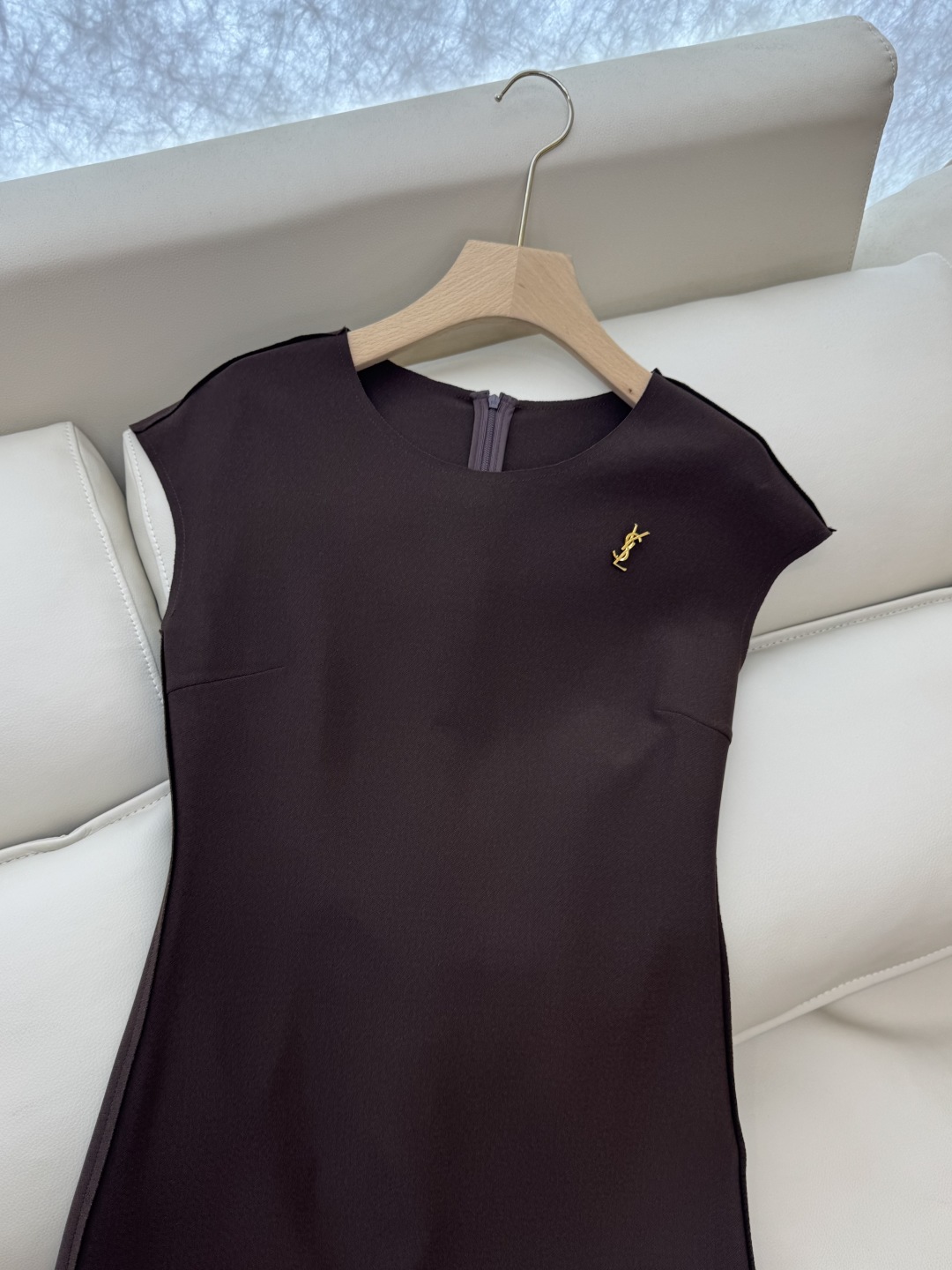 ZY017#新款连衣裙。
YSL 超级显瘦 无袖连衣裙 黑色  咖色 SMLXL