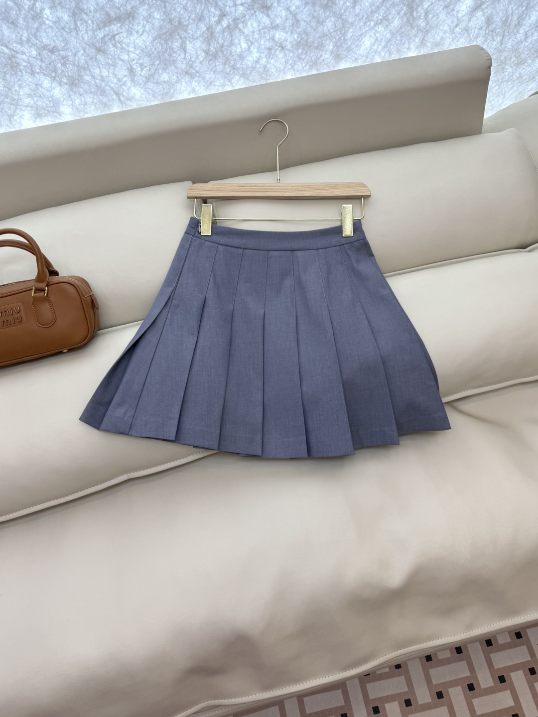 CY044#新款半裙。Miu miu 绣字母 百褶半裙 灰色 SML