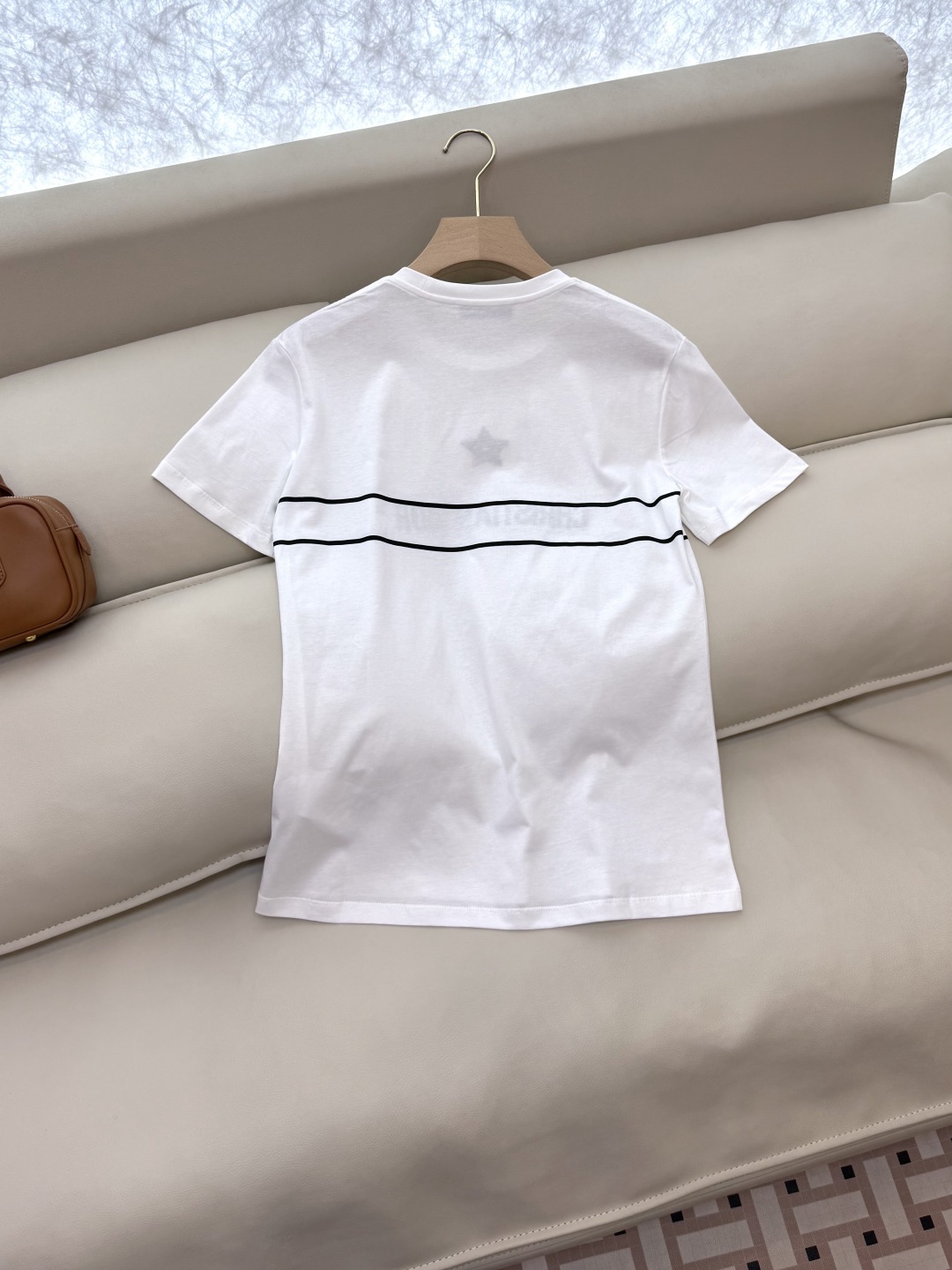 T027#特价T恤⚠️特价‼️
dior 刺绣字母 短袖T恤 白色 SML