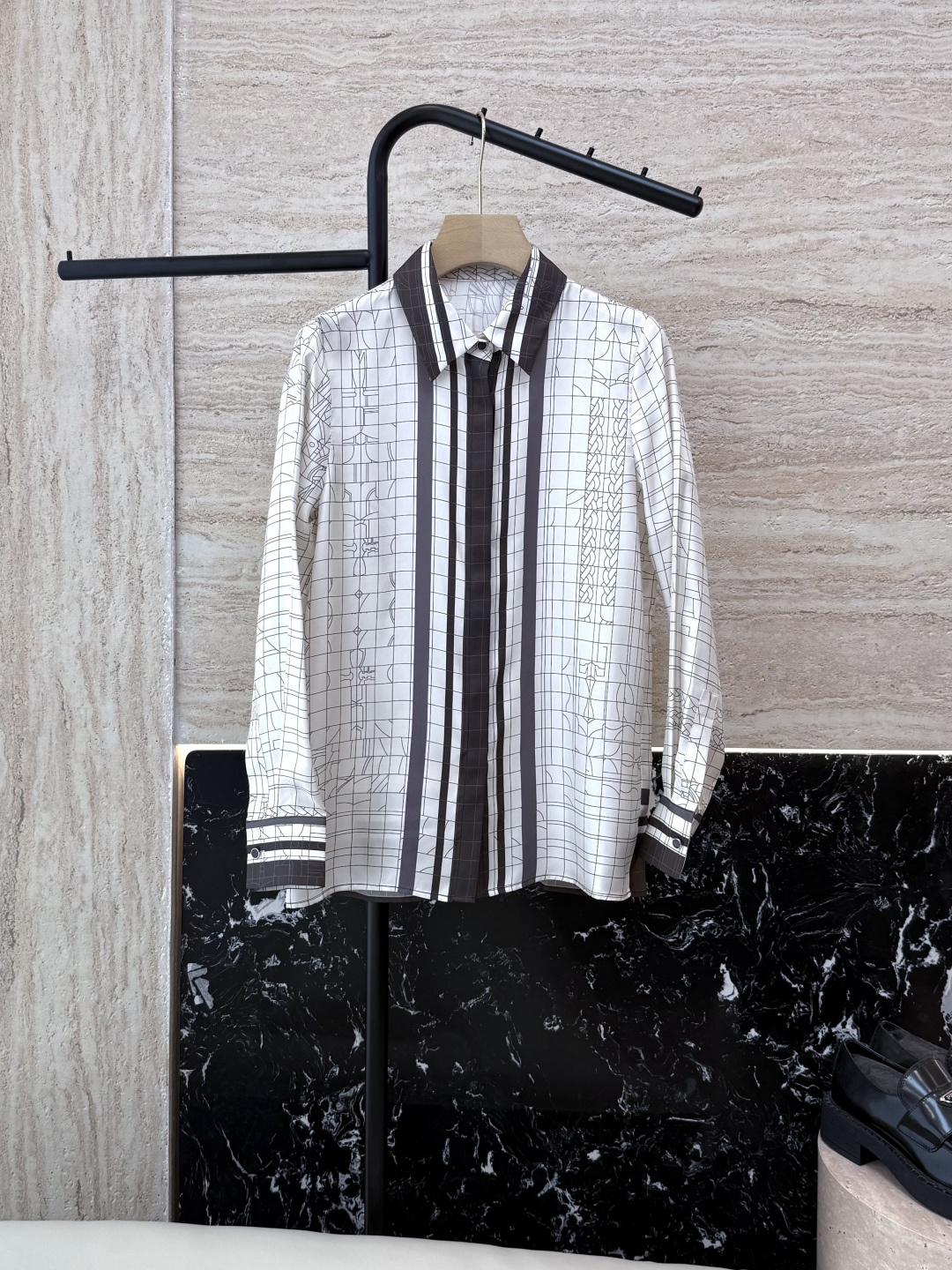 NO:684482,H32536#New shirt P H home positioning printing silk shirt top S-XL,,shirts,real silk,19860909H32536#新款衬衫P H家 定位印花 真丝衬衫上衣 S-XL,,shirts,real silk,,Women's clothing