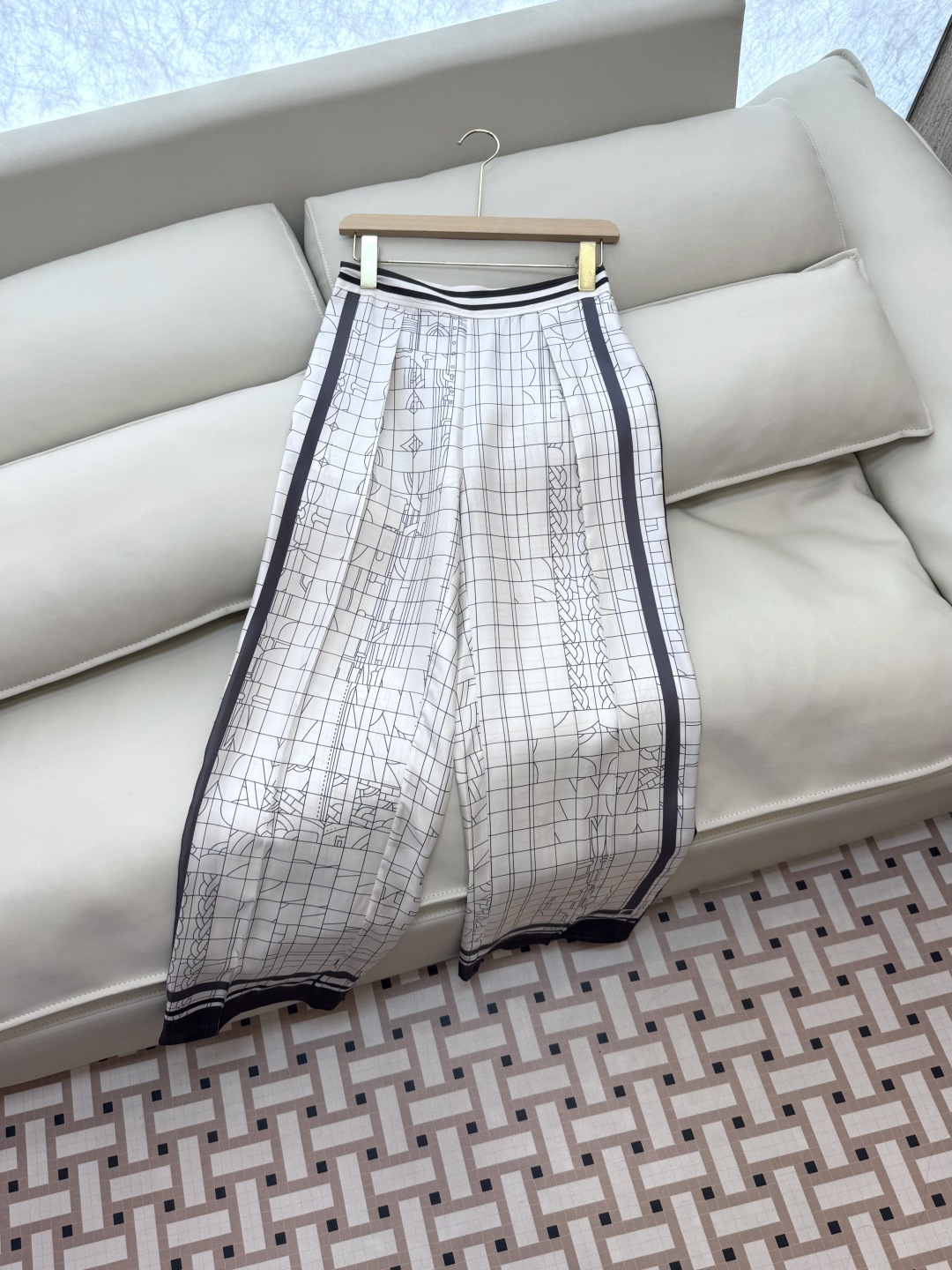 H32537#新款套装💕H家 定位印花100% 真丝衬衫上衣 +真丝印花长裤 套装 S-XL