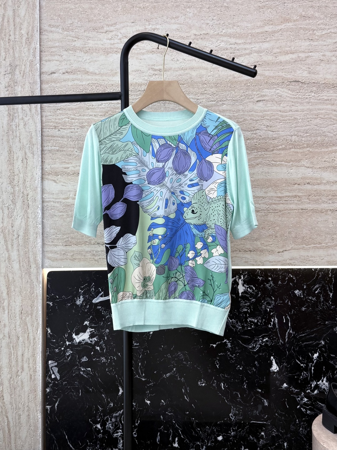 NO:332003,AD017# new knitted sweater H home silk printed spliced ​​silk knitted short-sleeved top MLXLXXL, T-shirt, real silk, alexander wang19860909AD017#新款针织衫 H家 真丝印花拼接丝针织短袖上衣 MLXLXXL,,T-shirt,real silk,alexander wang,Women's clothing