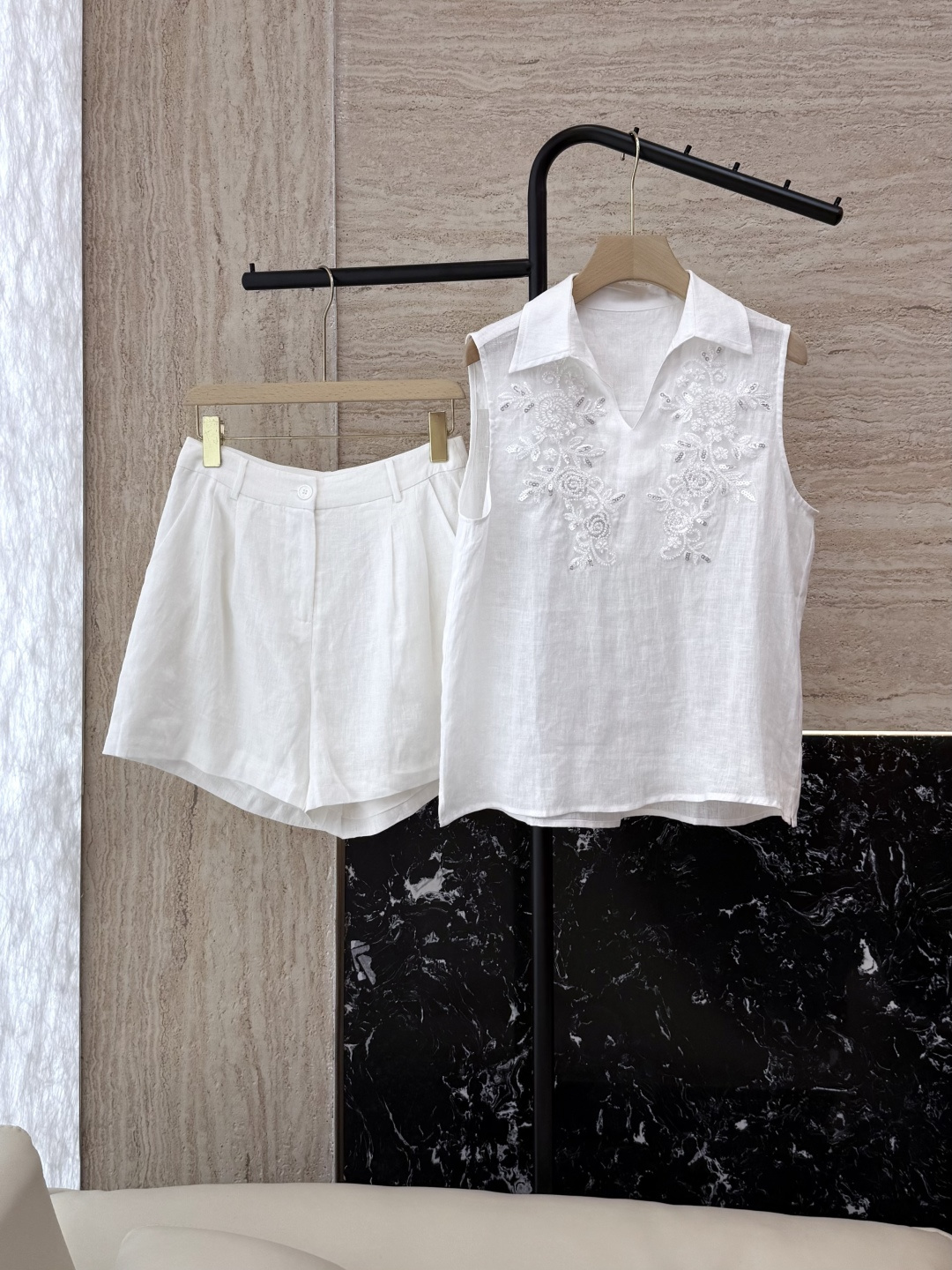 NO:333951,YM041# new set ES beaded embroidered linen sleeveless top shorts suit white pink yellow SMLXL,,shorts,alexander wang19860909YM041#新款套装 ES 珠片绣花 亚麻 无袖上衣短裤 套装 白色 粉色 黄色 SMLXL,,shorts,alexander wang,Women's clothing