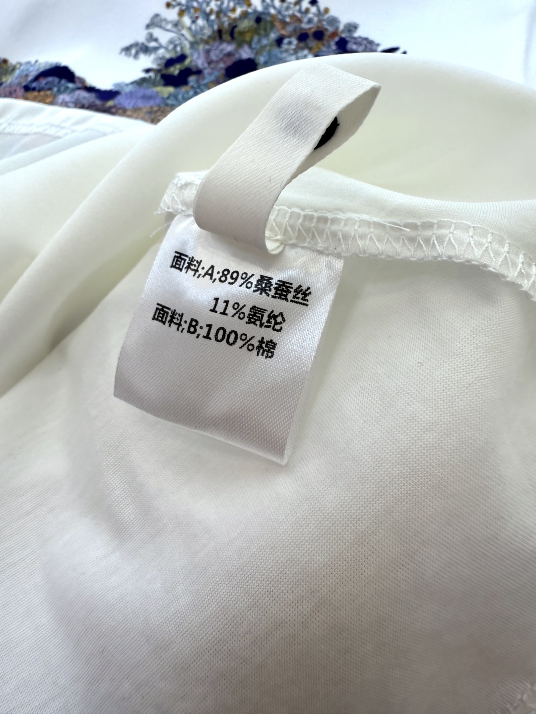 AD030#真丝T恤⚠️特价‼️
定制款 89% 真丝印花 短袖T恤 MLXLXXLXXXL