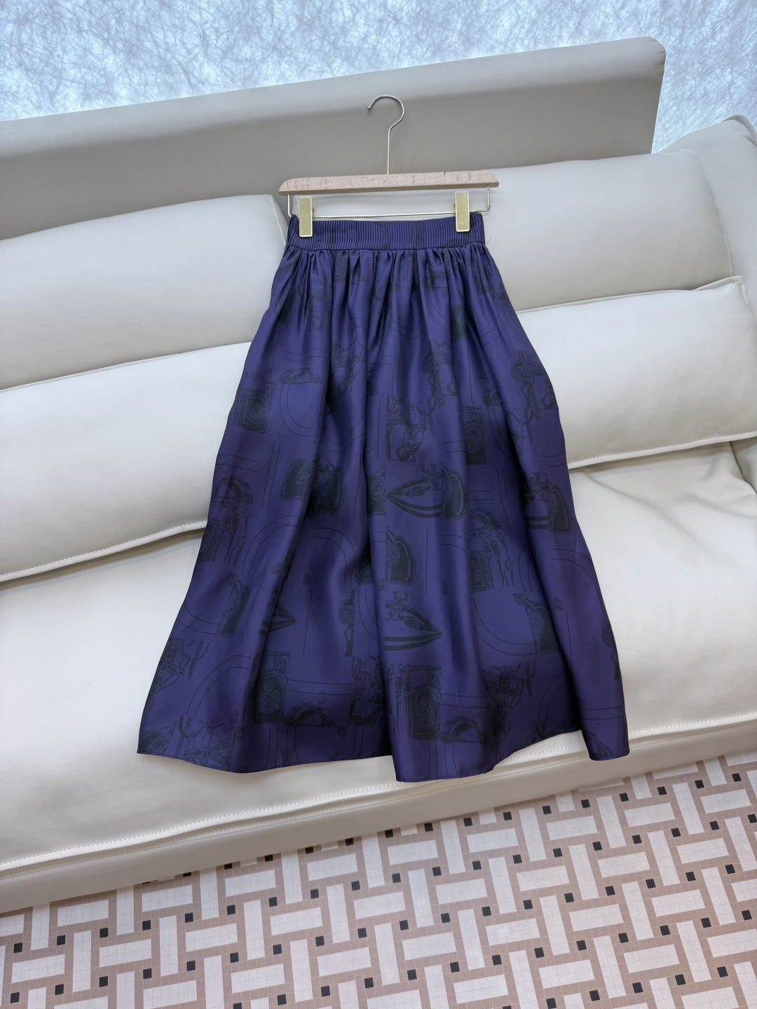 NO:411863,H32543# new skirt H Home Hermes silk print long skirt Purple brown color SMLXL, hermes, skirts, real silk, alexander wang19860909H32543#新款半裙 H家 爱马仕 真丝印花 捏褶长半裙 紫色 咖色 SMLXL,,hermes,skirts,real silk,alexander wang,Women's clothing