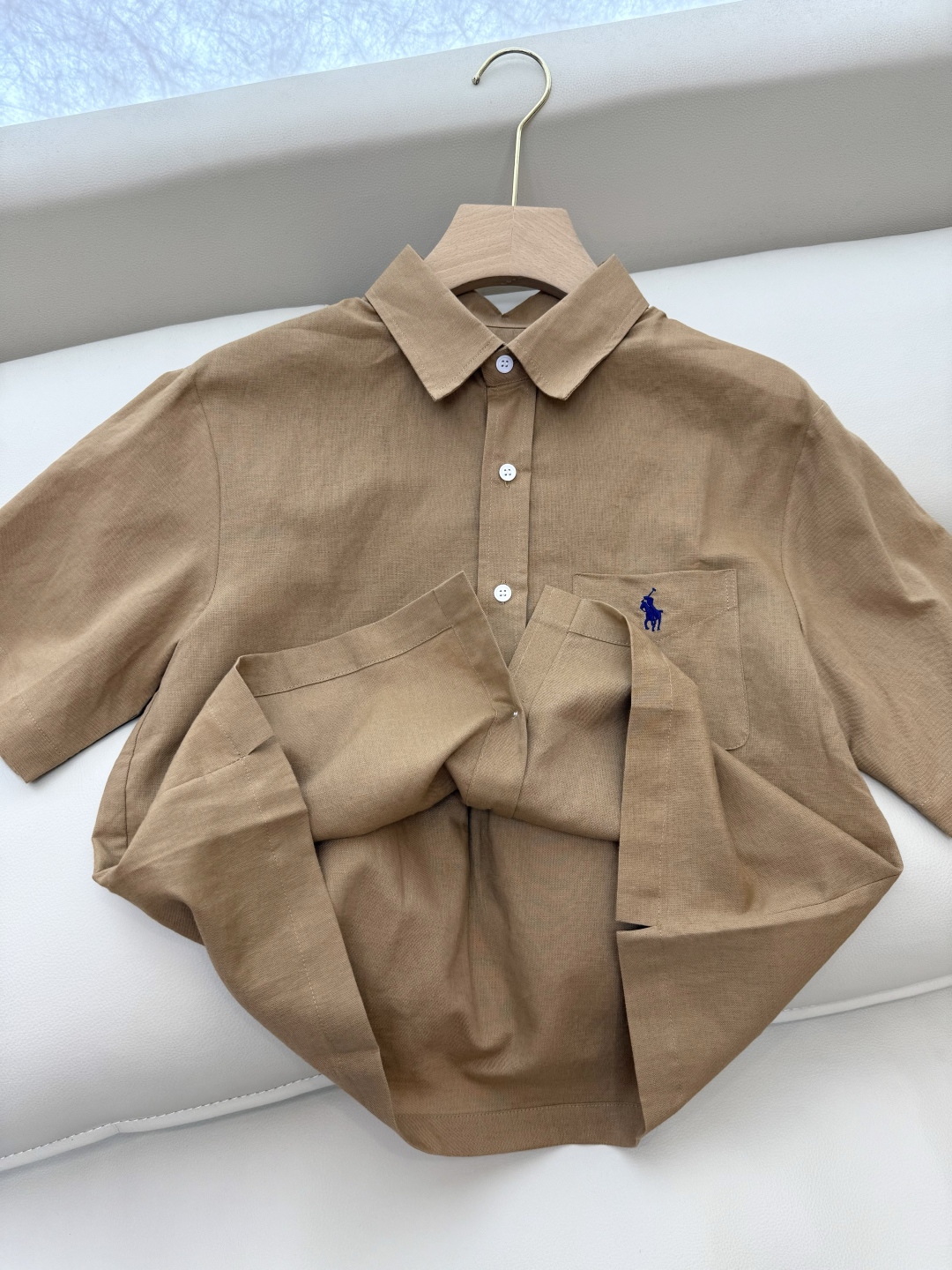 CY055#新款衬衫。
POLO 刺绣logo 短袖 100% 亚麻 衬衫 三色 SML